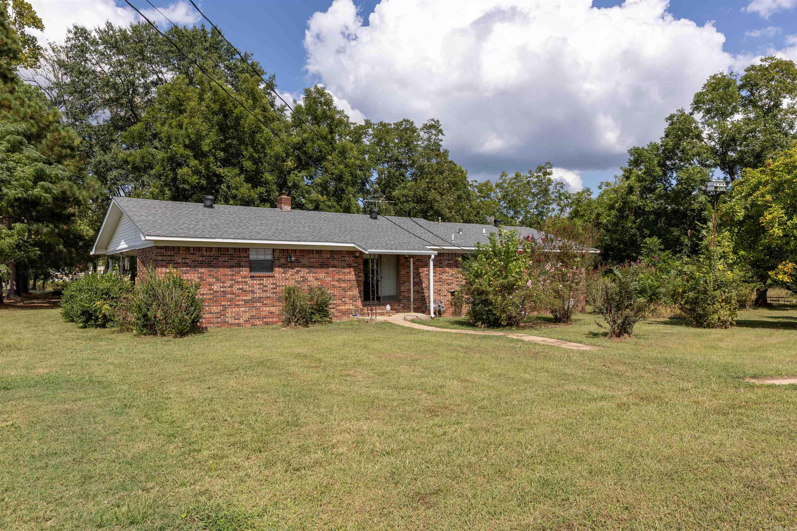 PERRYVILLE CITY ACREAGE - Residential