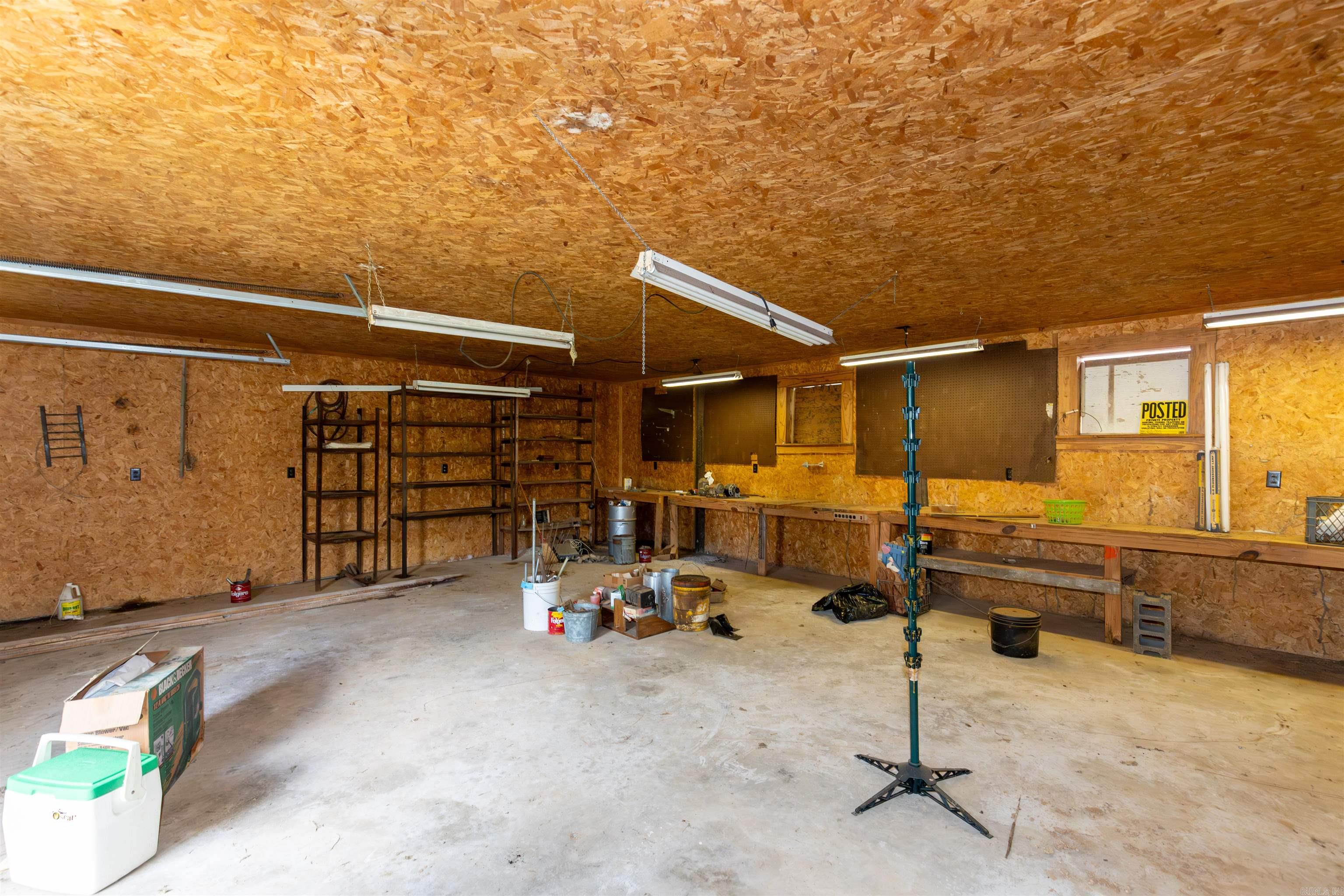 PERRYVILLE CITY ACREAGE - Residential
