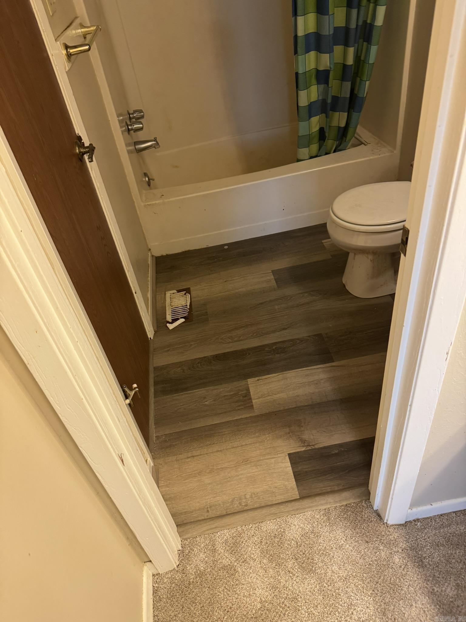 COUNTRY CLUB TERRACE # 2 - Residential