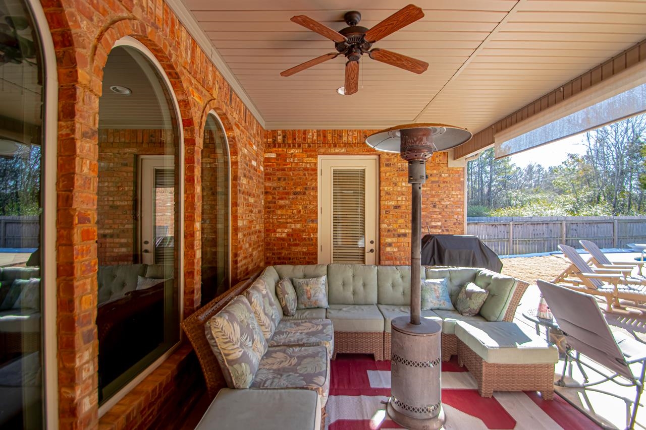 WESTSHORE ADDN HURRICANE LAKE ES - Residential