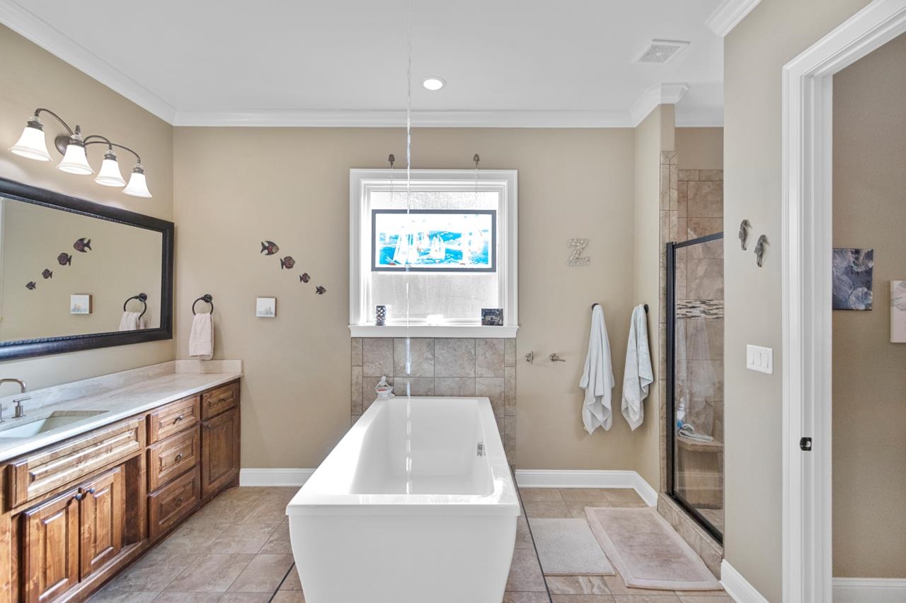 WESTSHORE ADDN HURRICANE LAKE ES - Residential