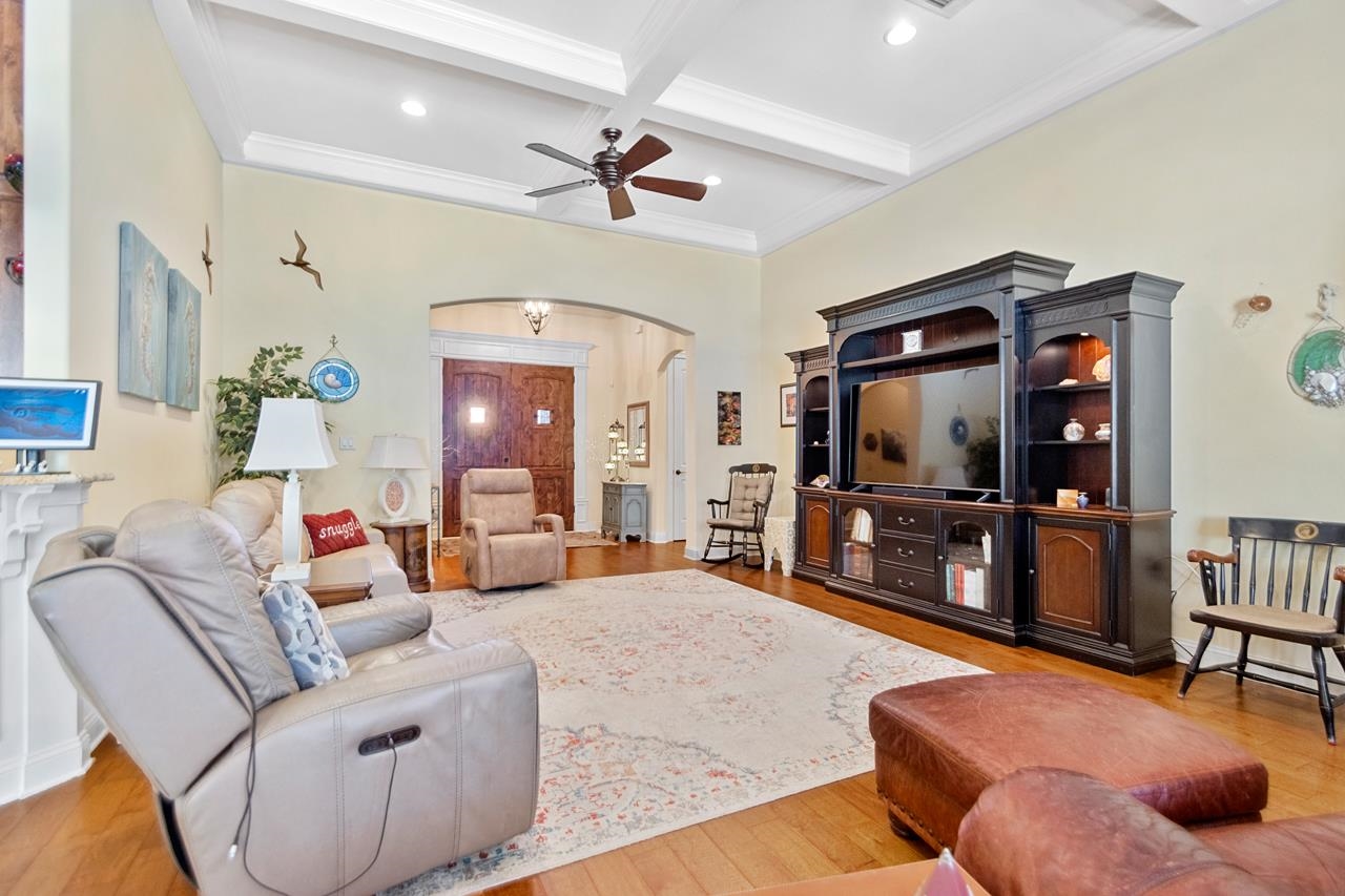WESTSHORE ADDN HURRICANE LAKE ES - Residential