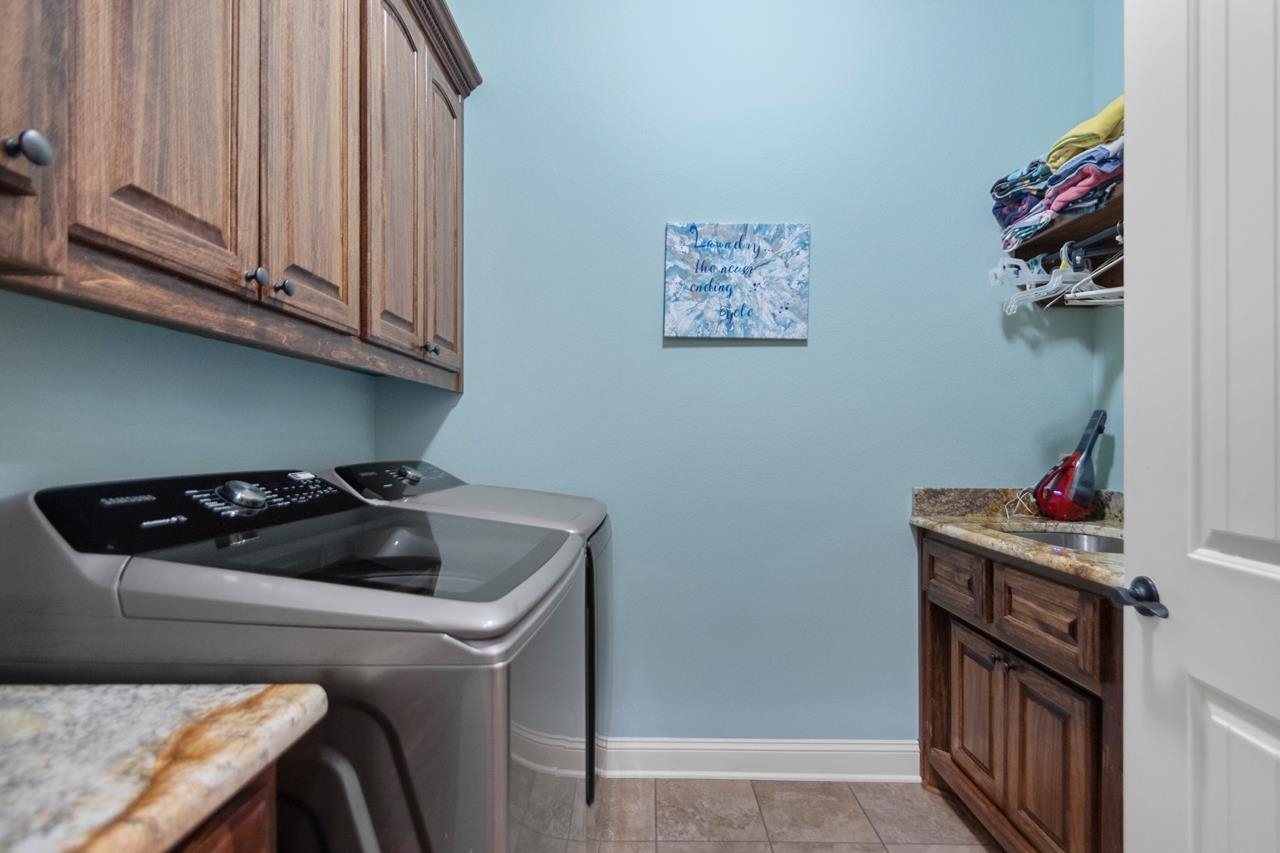 WESTSHORE ADDN HURRICANE LAKE ES - Residential