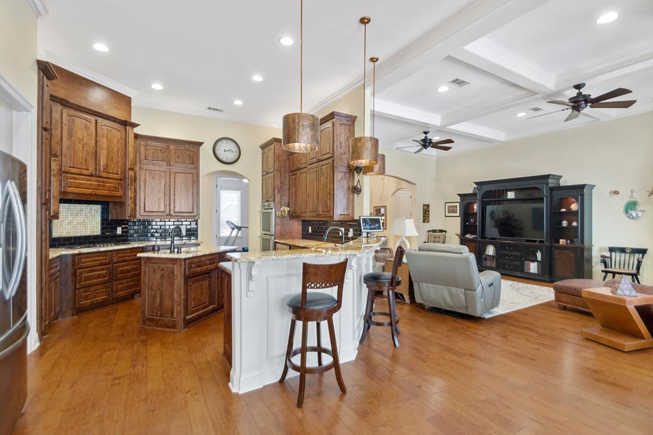 WESTSHORE ADDN HURRICANE LAKE ES - Residential