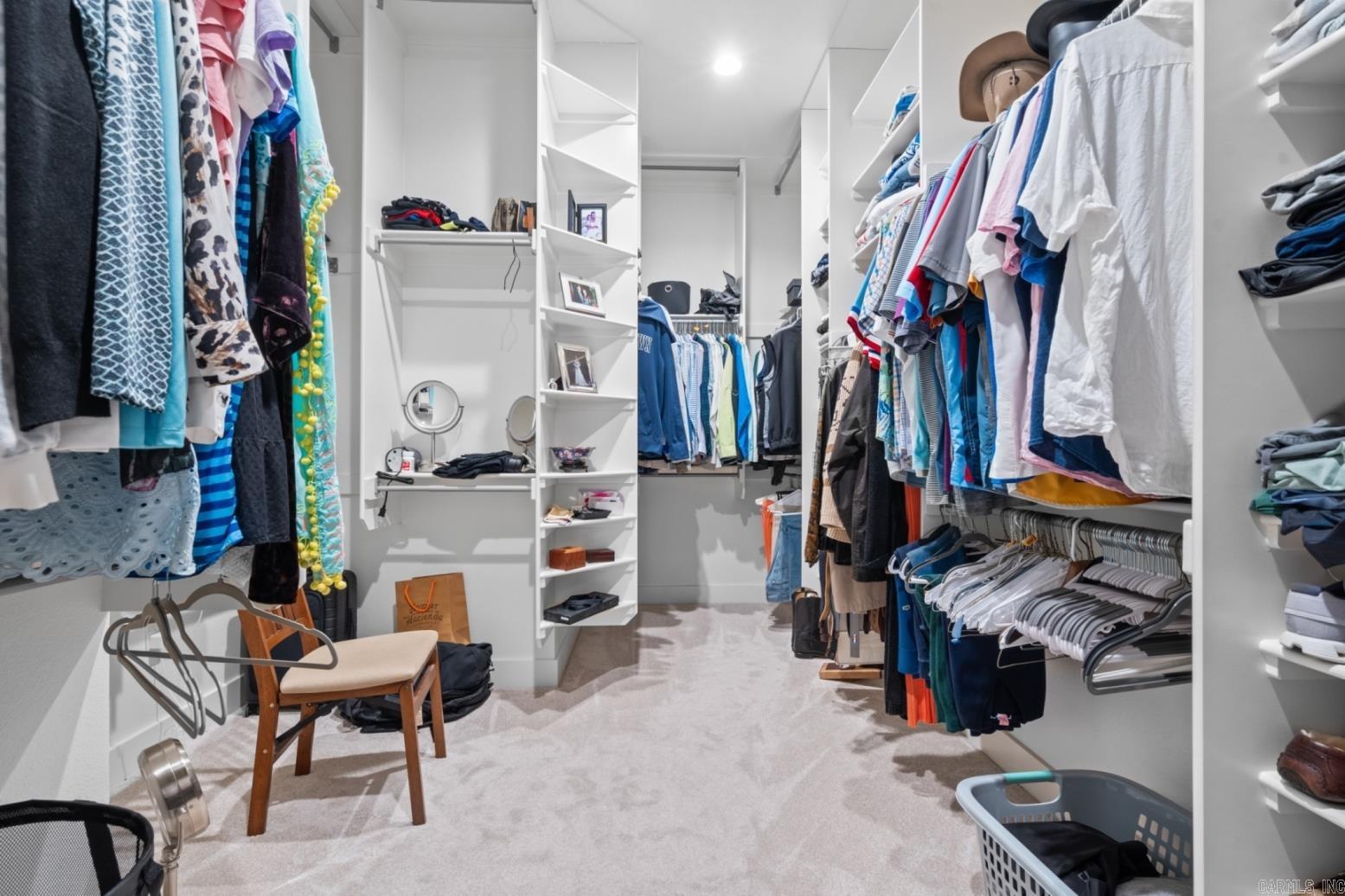 ARLINGTON PARK - Residential