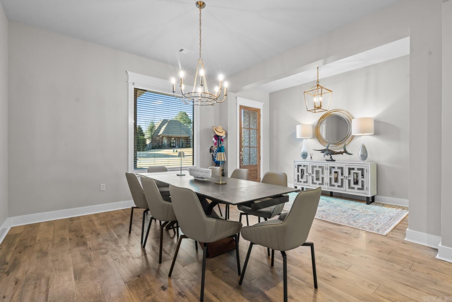 ARLINGTON PARK - Residential