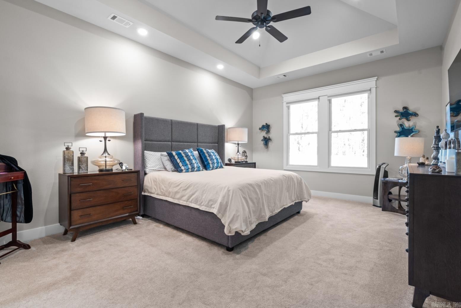 ARLINGTON PARK - Residential