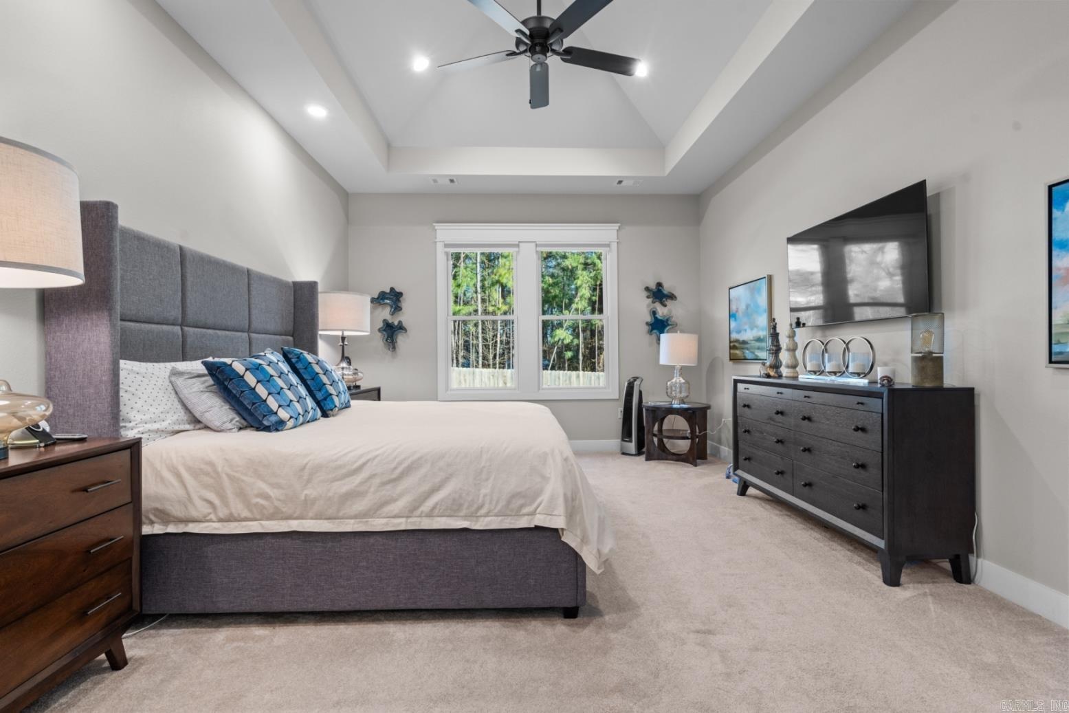 ARLINGTON PARK - Residential