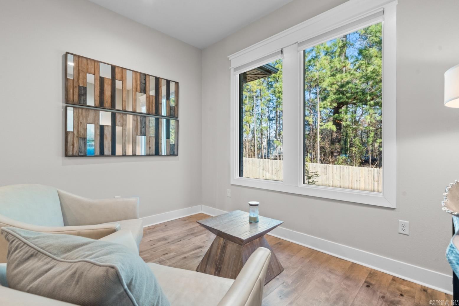 ARLINGTON PARK - Residential