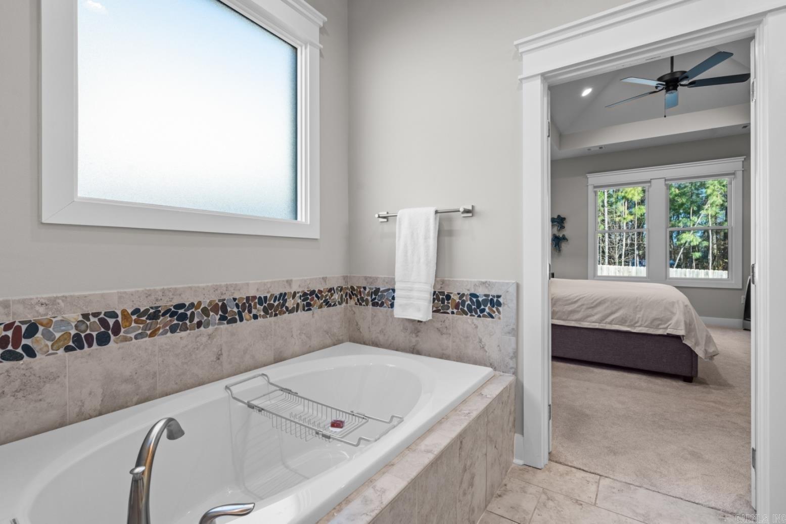 ARLINGTON PARK - Residential