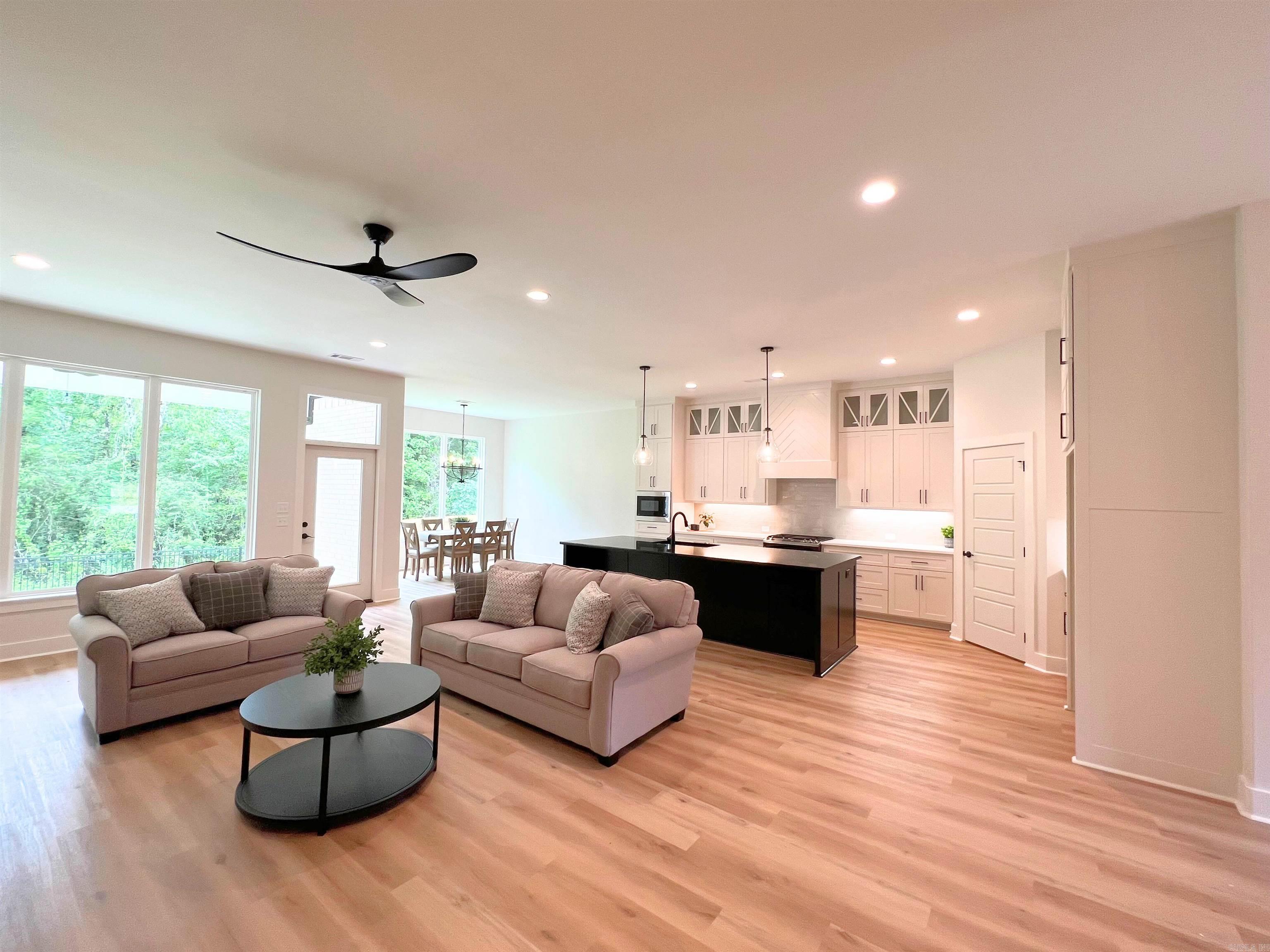 STONEBROOK - Residential