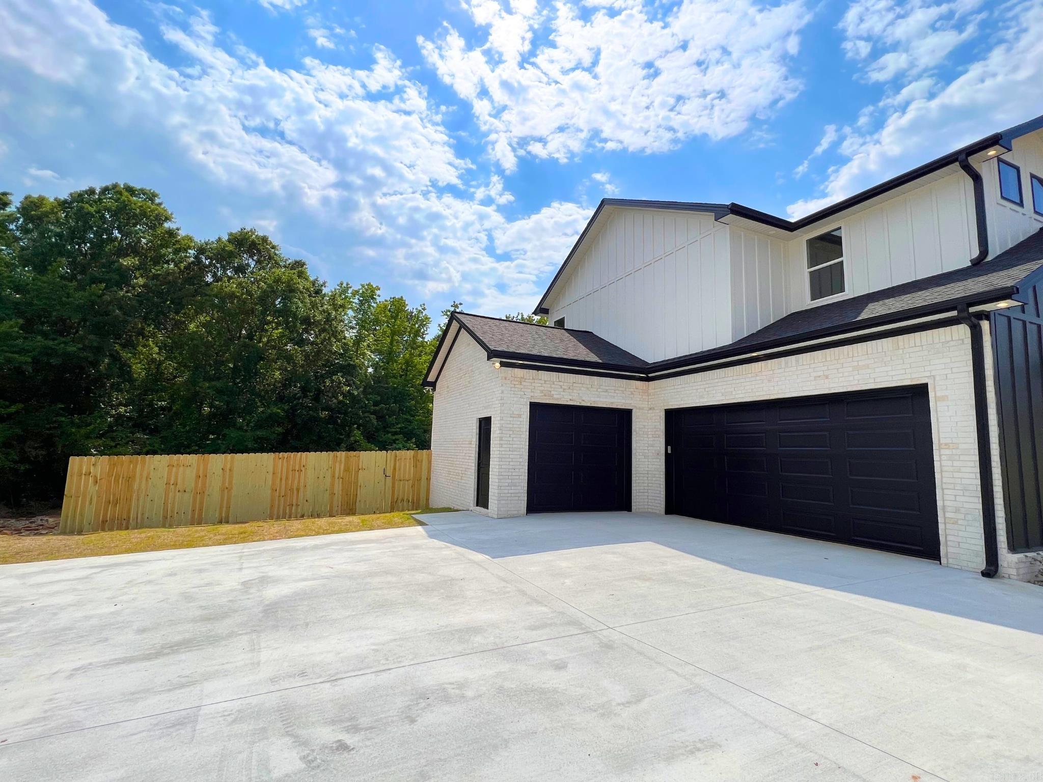 STONEBROOK - Residential