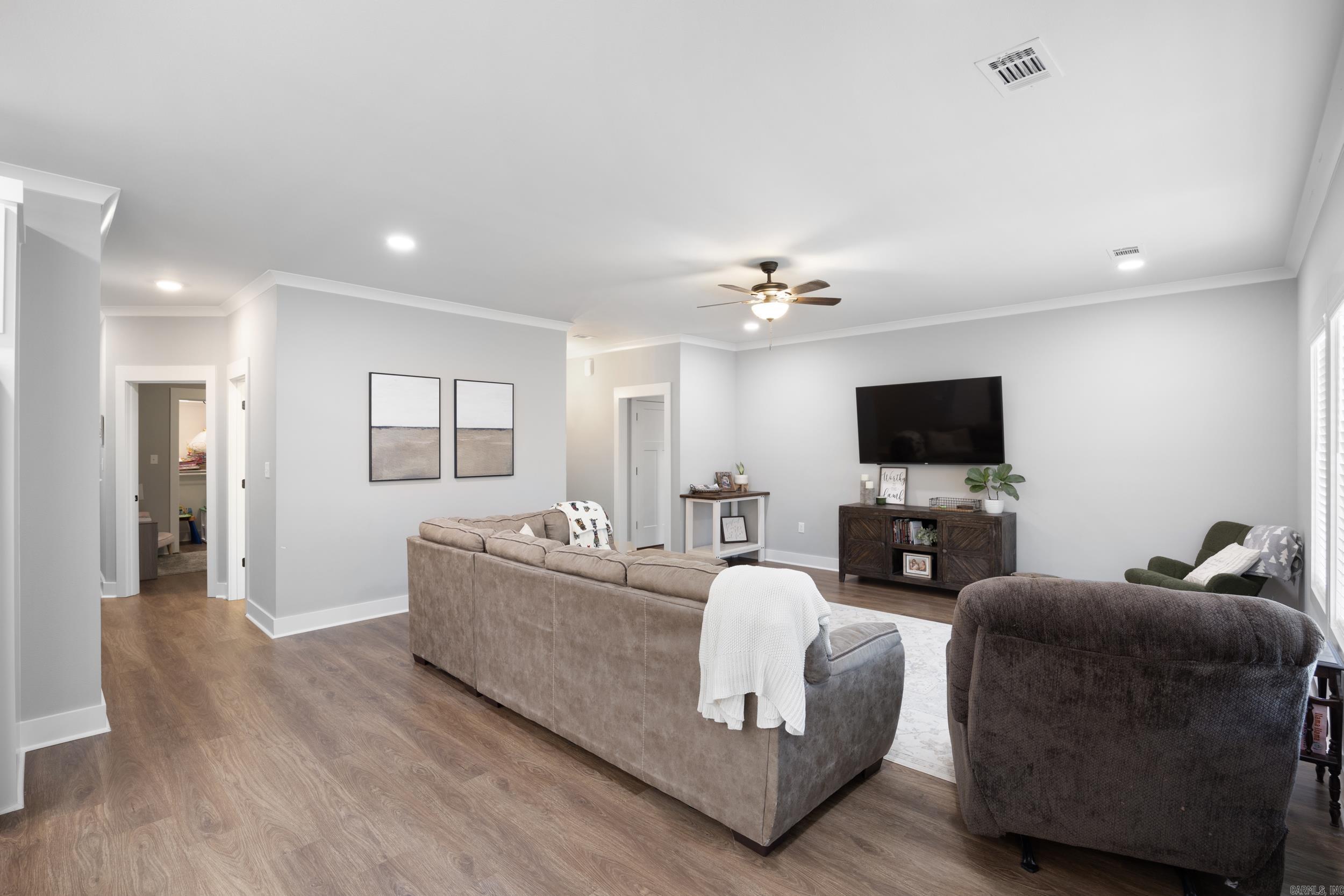 SUNSET LANDING - Residential