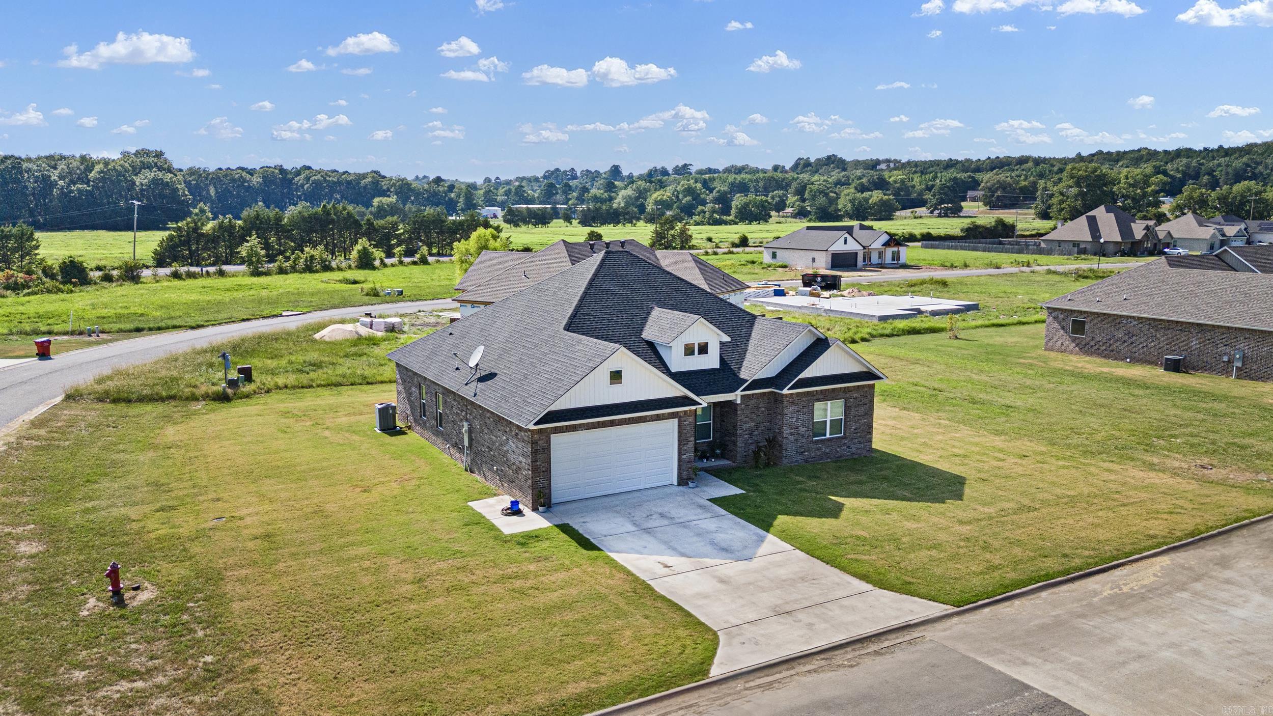 SUNSET LANDING - Residential