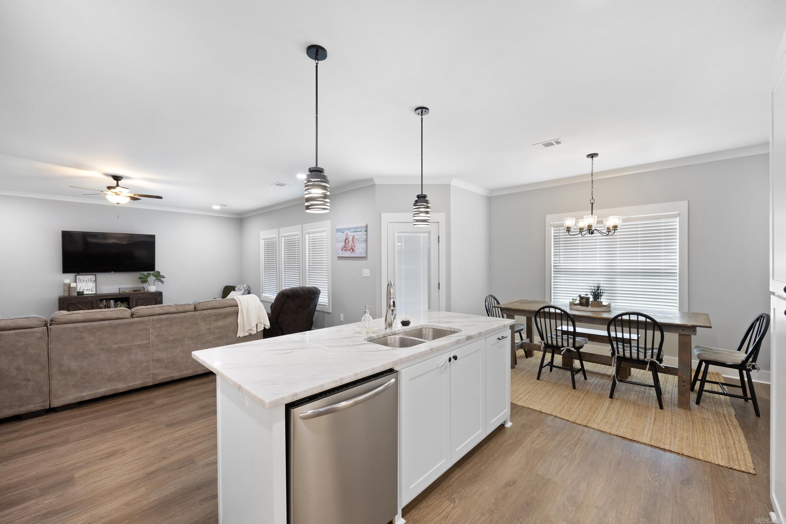 SUNSET LANDING - Residential