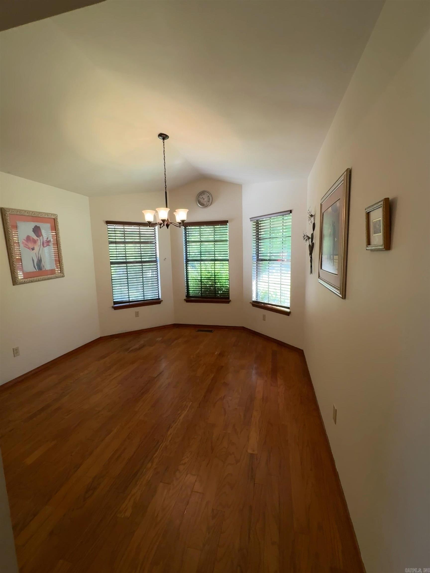 SUNSHINE FARMS - Residential