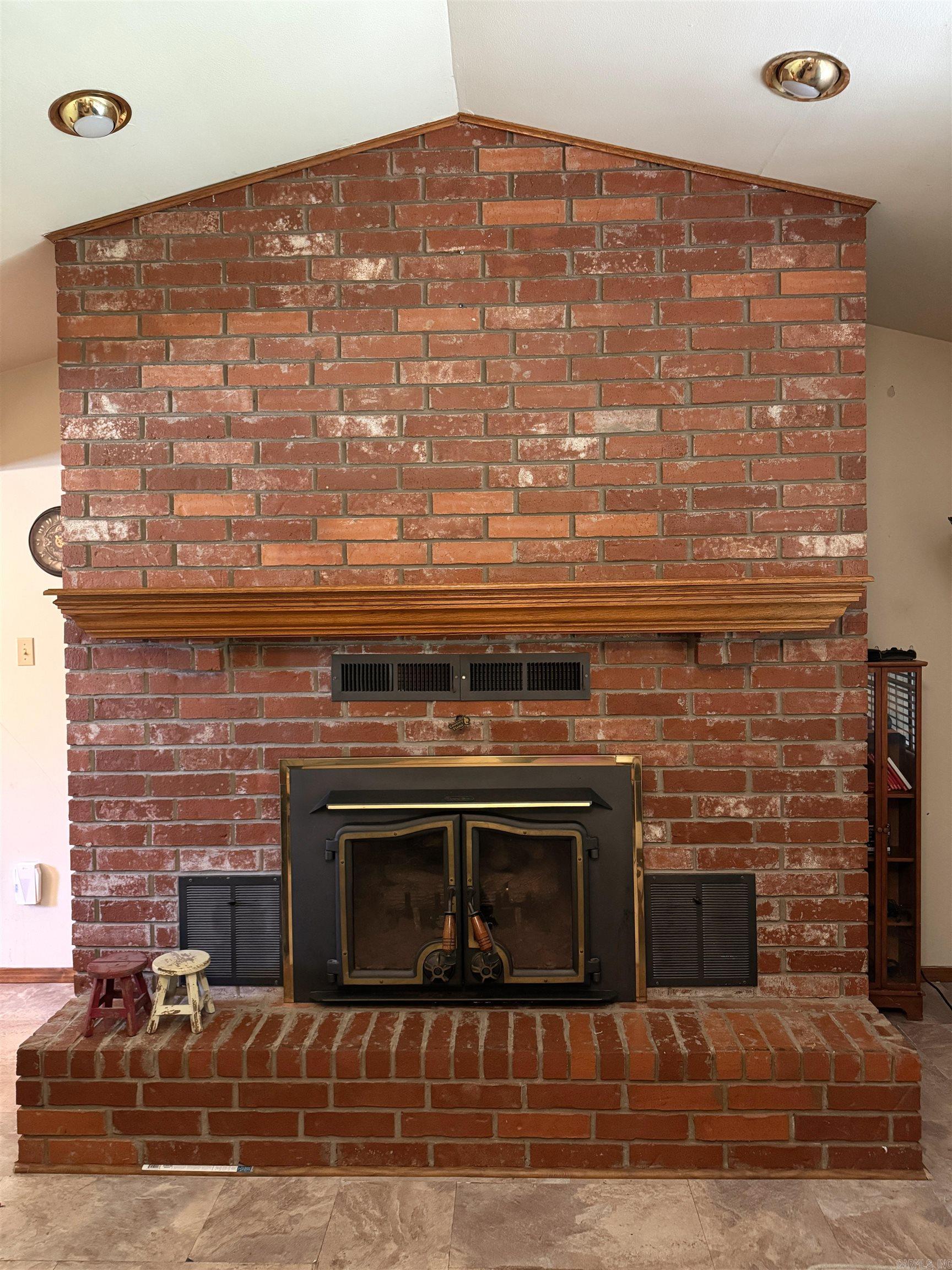 SUNSHINE FARMS - Residential