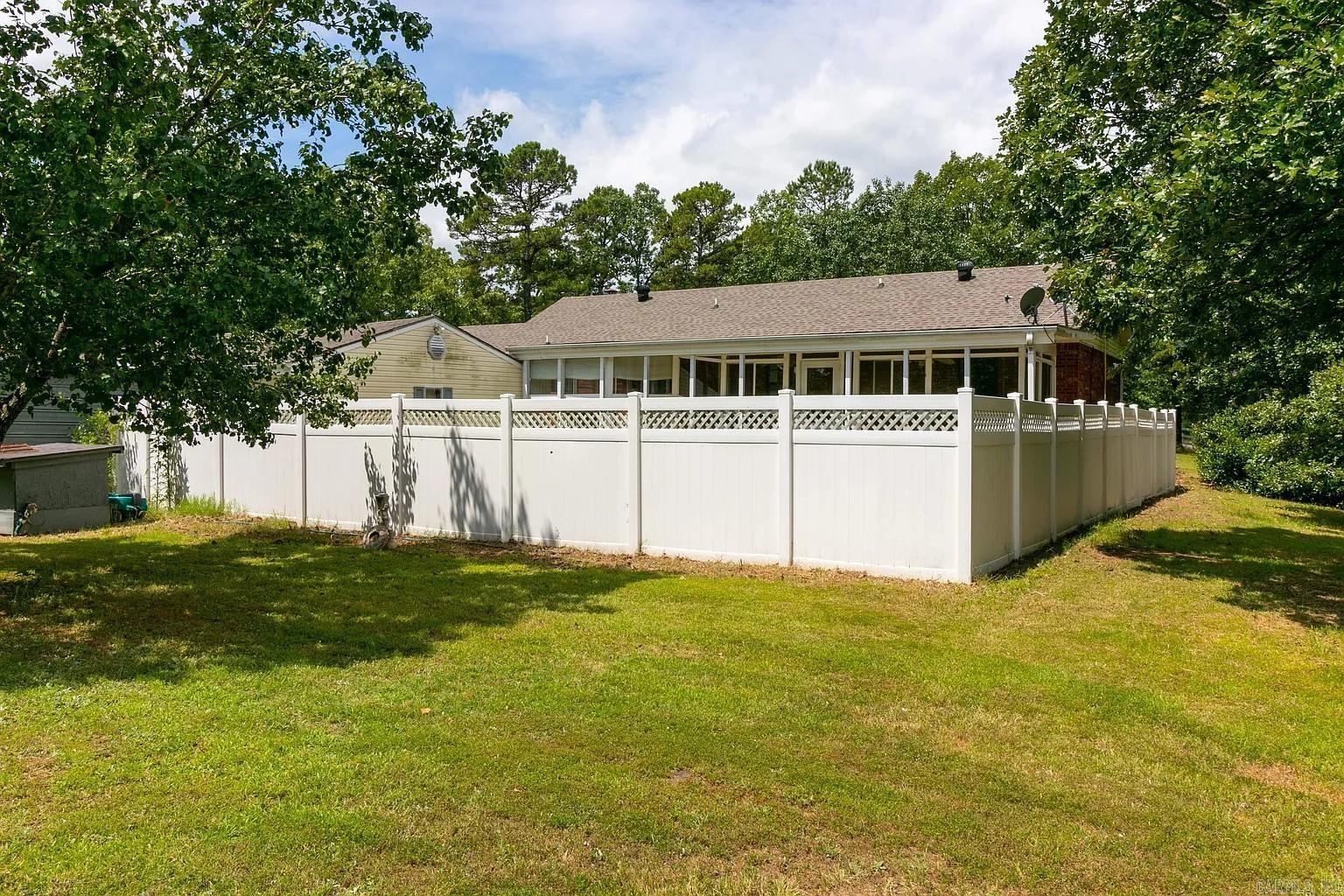 SUNSHINE FARMS - Residential