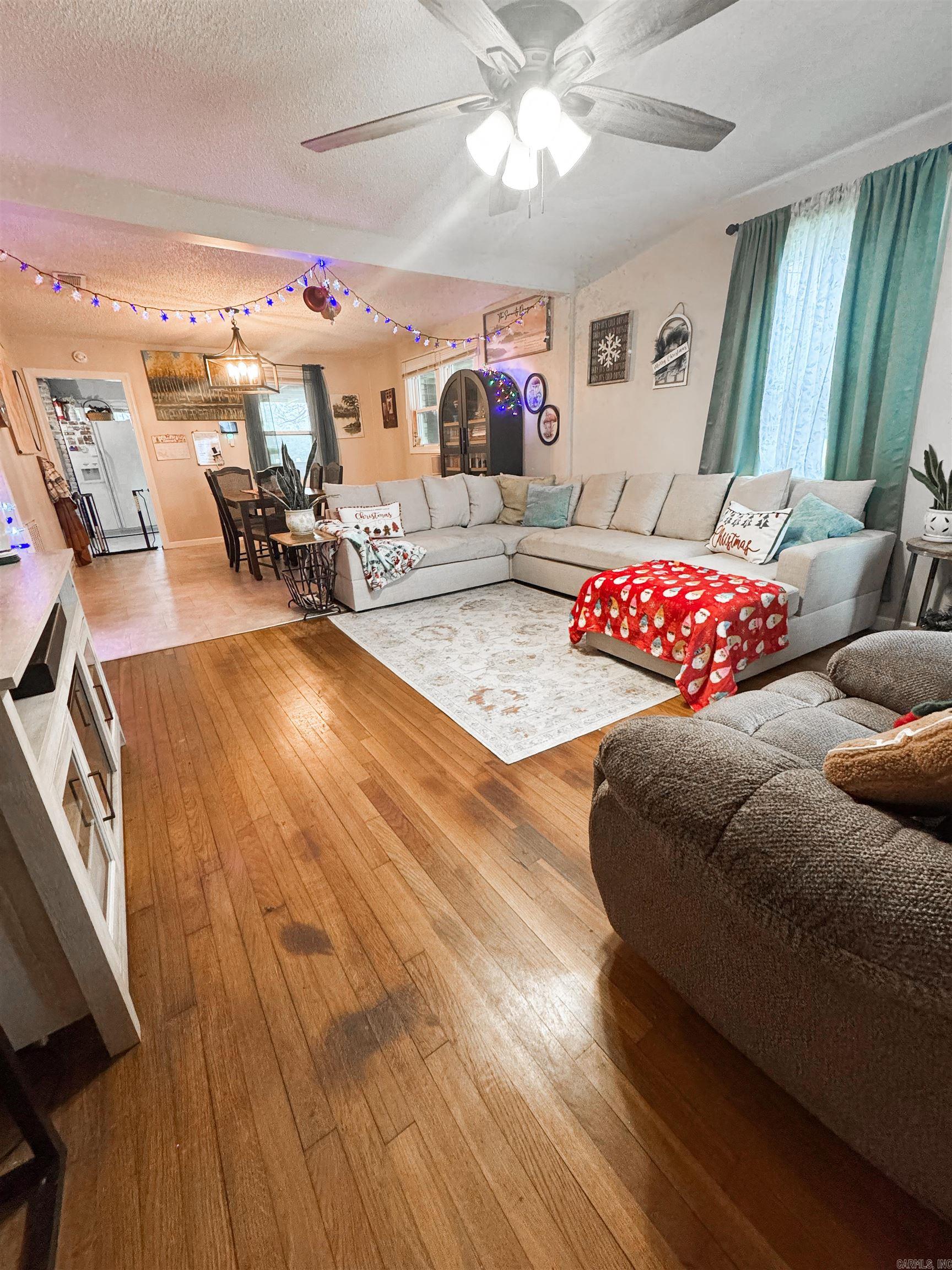 ARKANSAS HGTS - Residential