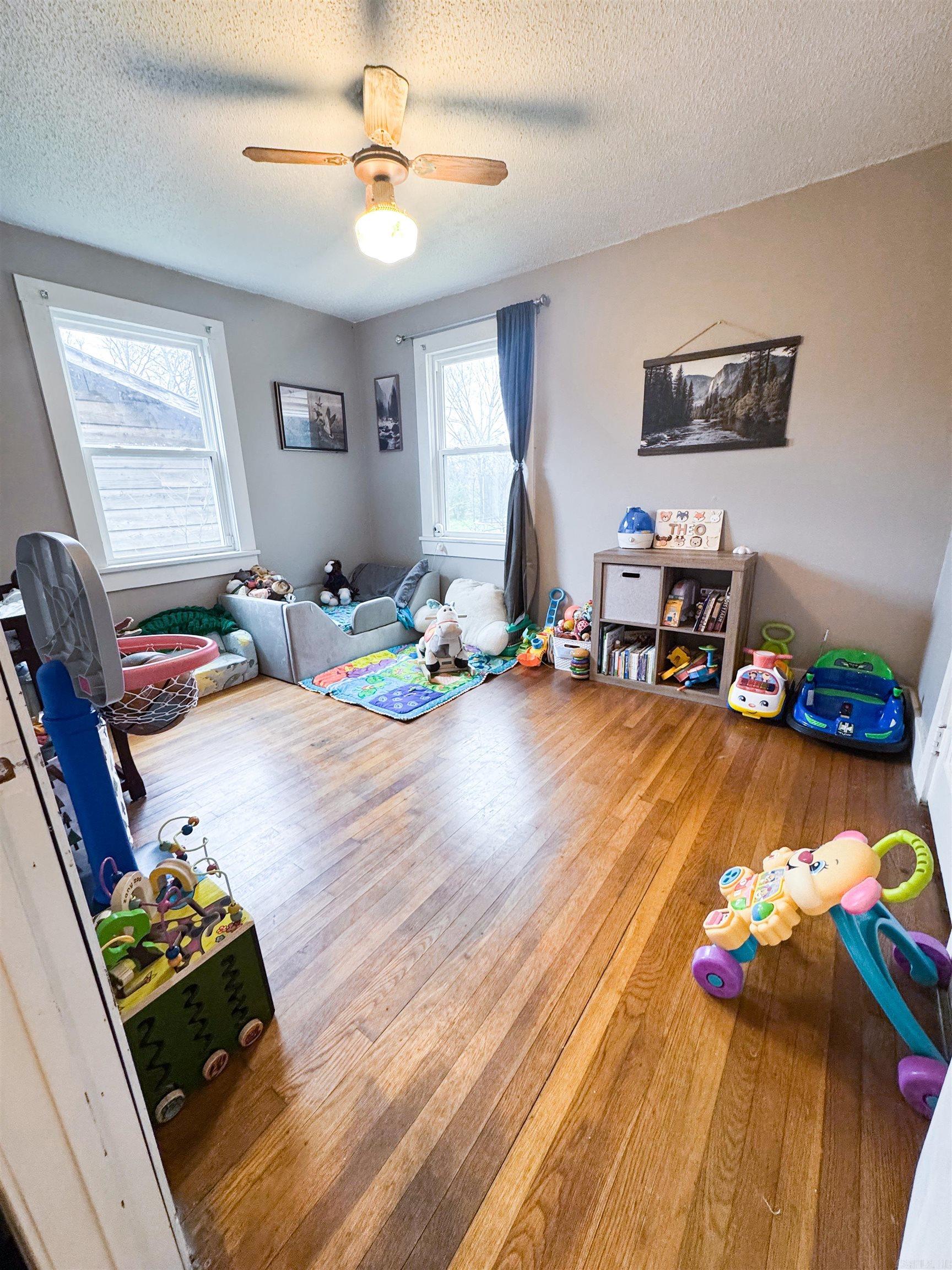 ARKANSAS HGTS - Residential