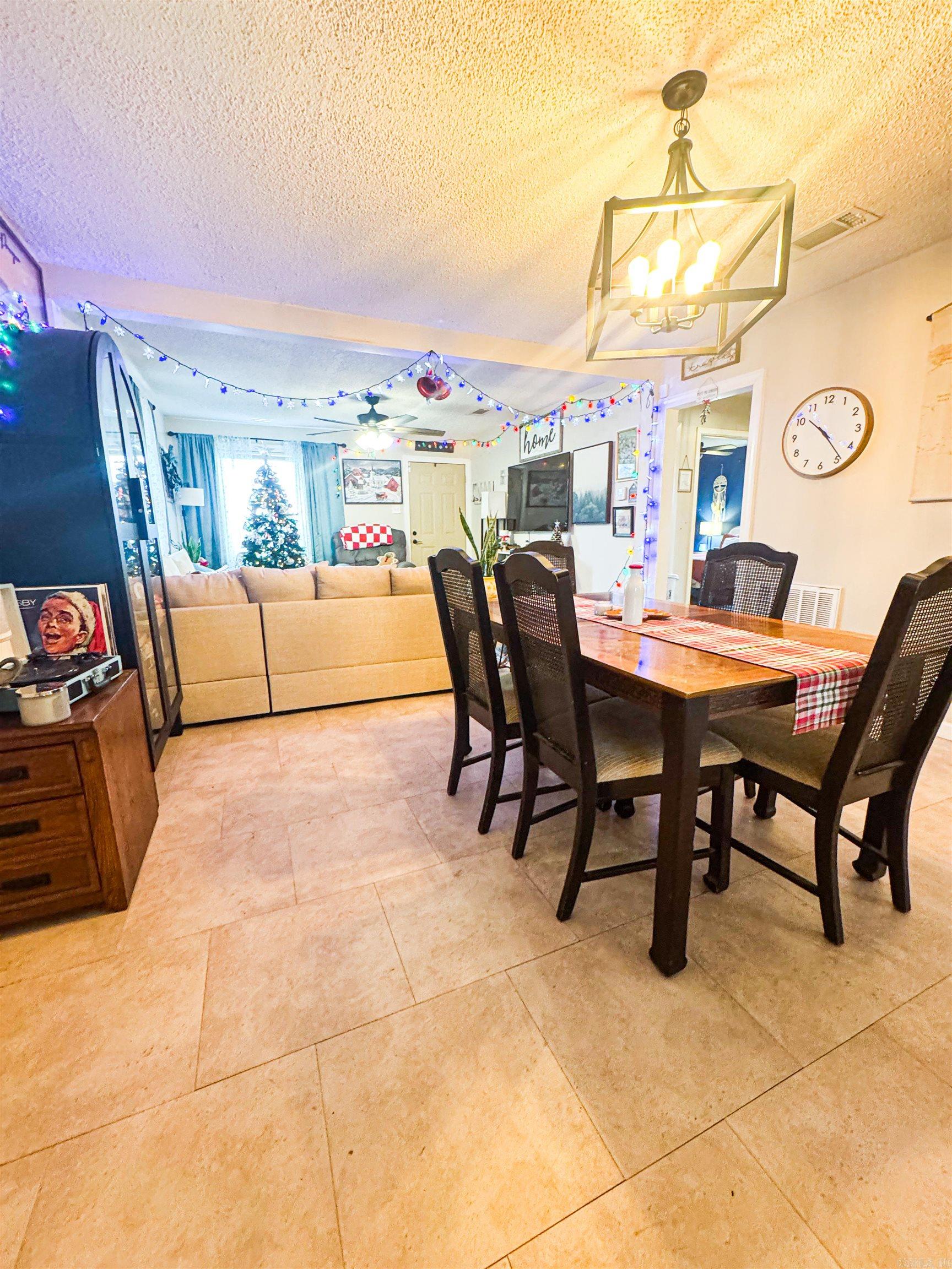 ARKANSAS HGTS - Residential