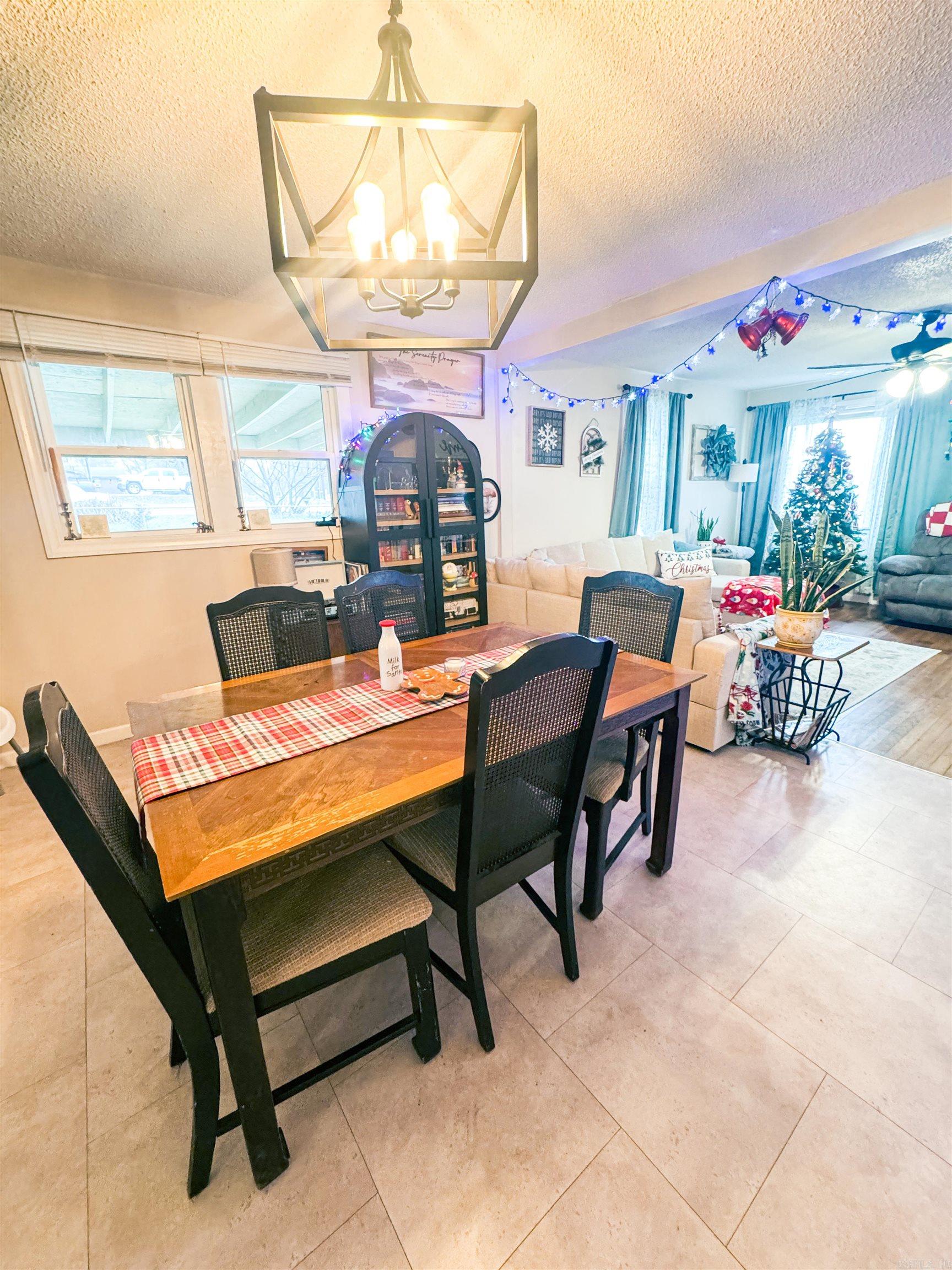 ARKANSAS HGTS - Residential