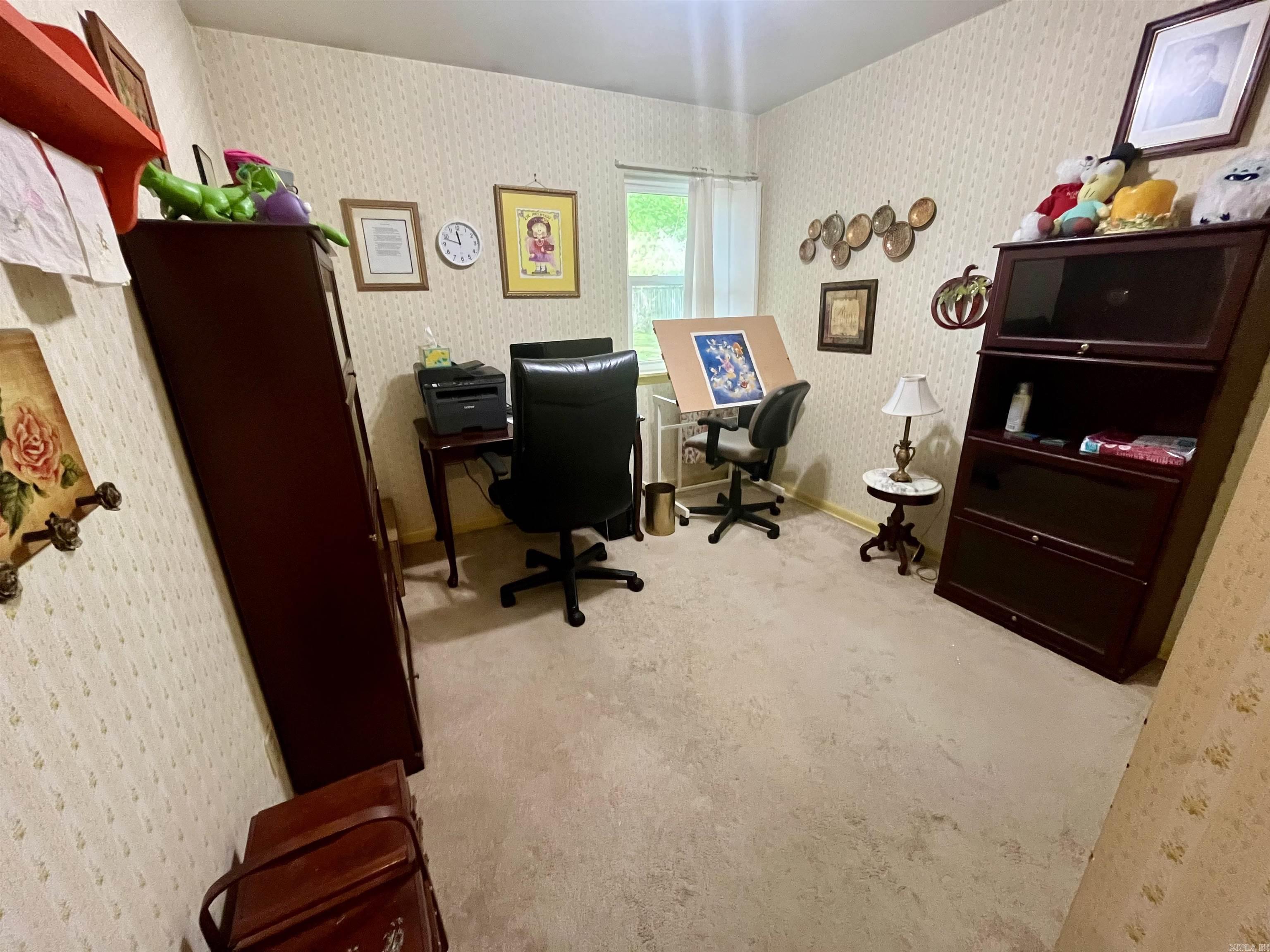 COLONIAL COVE - Residential