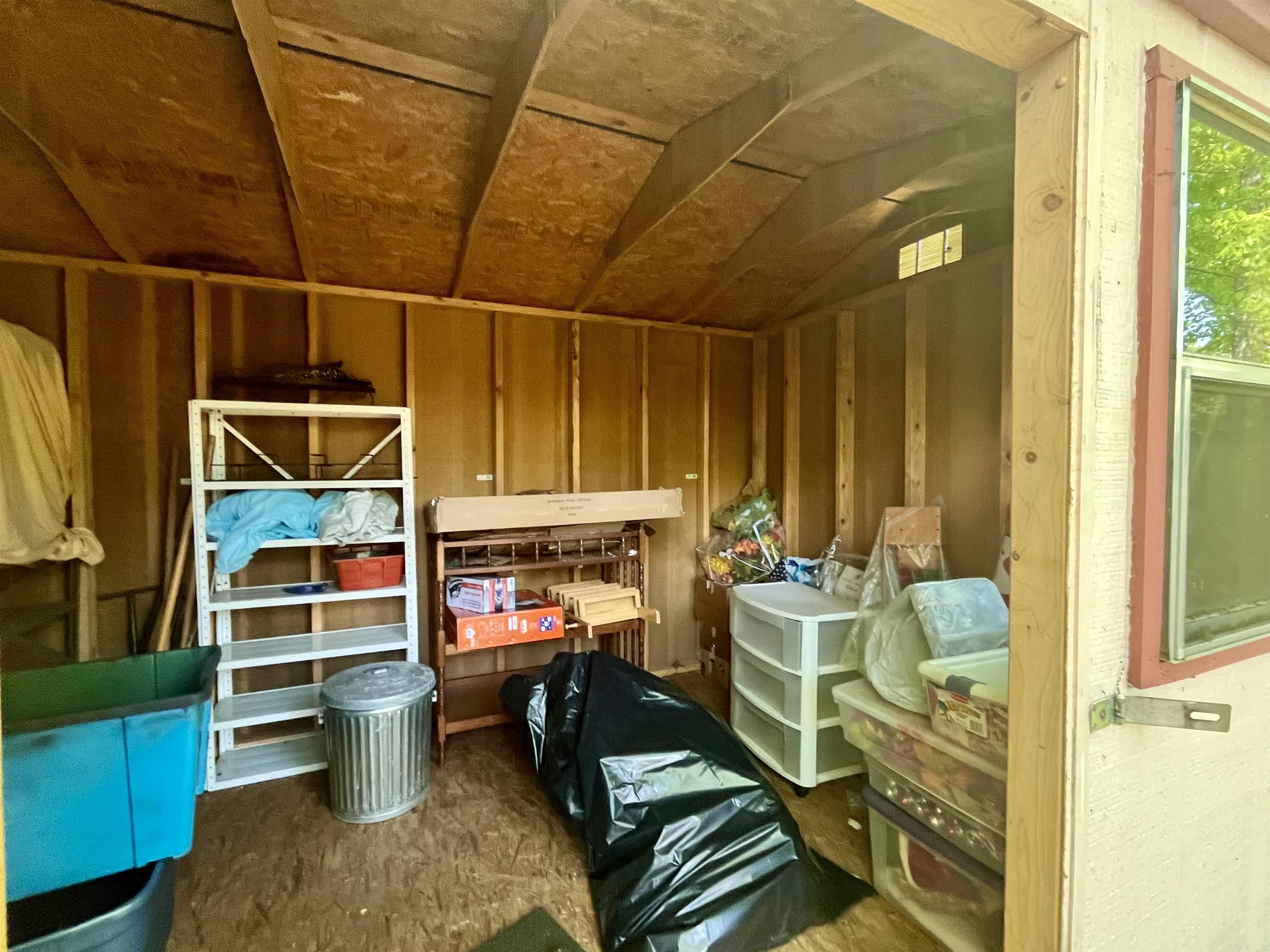 COLONIAL COVE - Residential