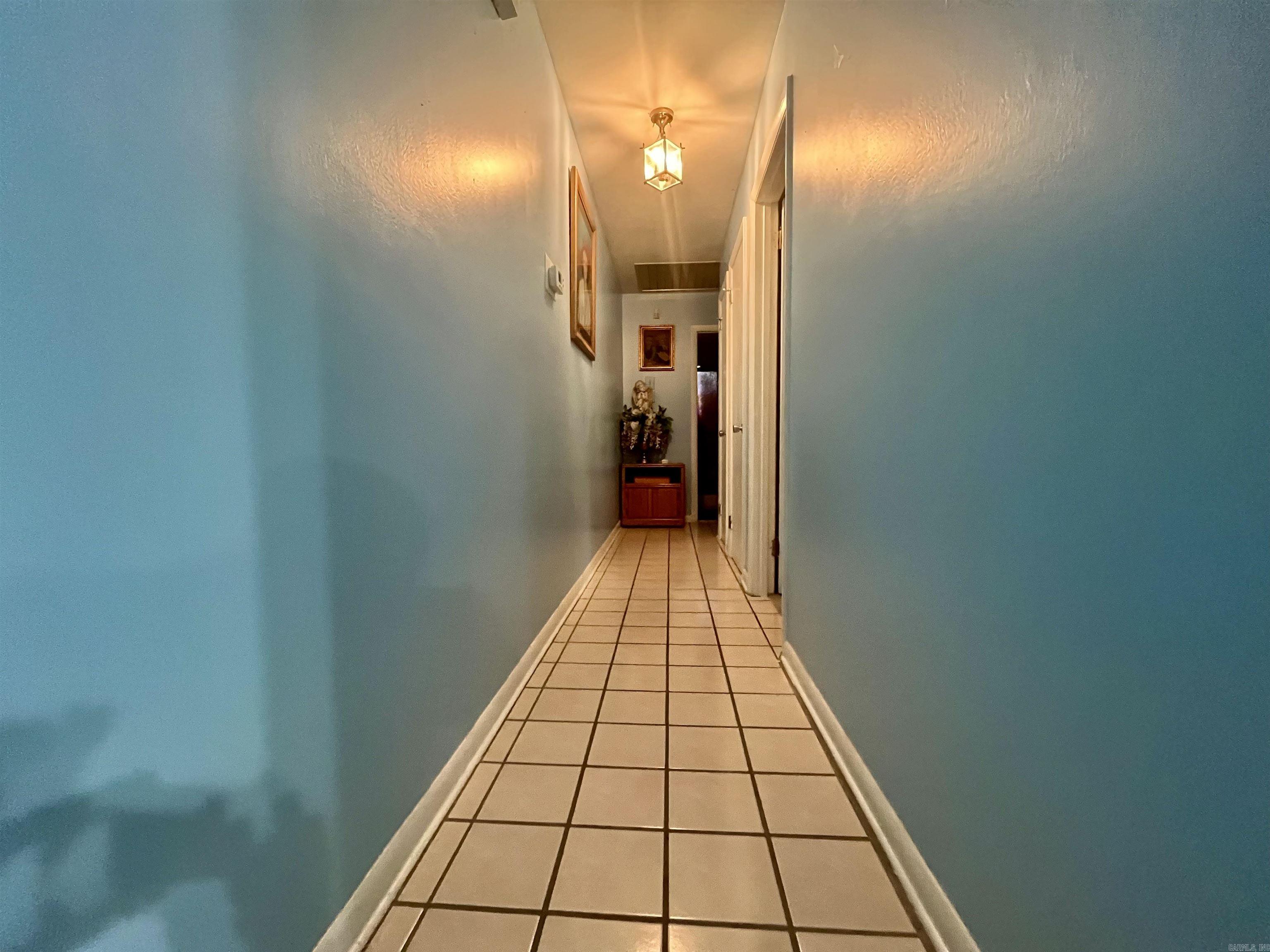 COLONIAL COVE - Residential