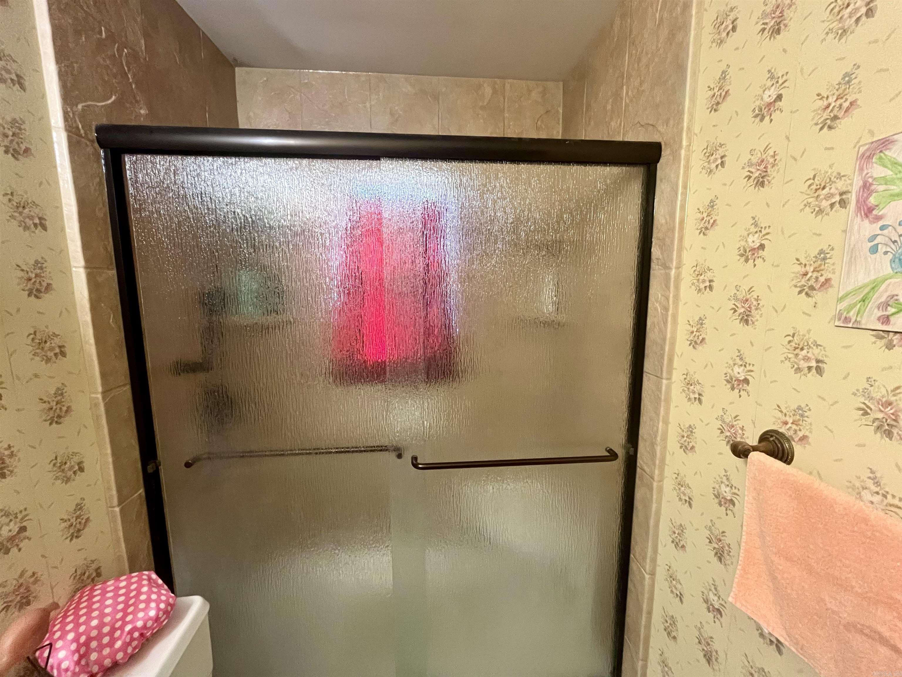 COLONIAL COVE - Residential