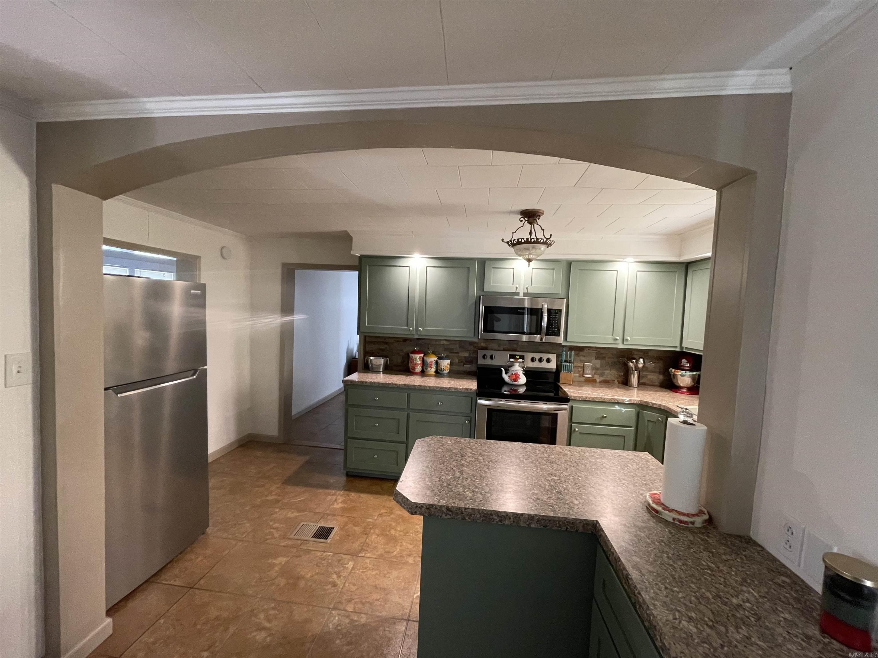 M&B PIGGOTT 2-20-8 - Residential