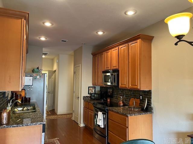 FOREST LAKES GARDEN HOMES - Residential