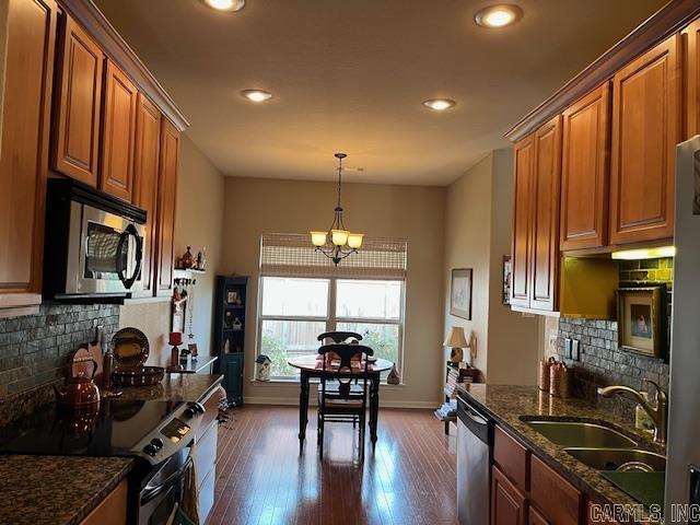 FOREST LAKES GARDEN HOMES - Residential