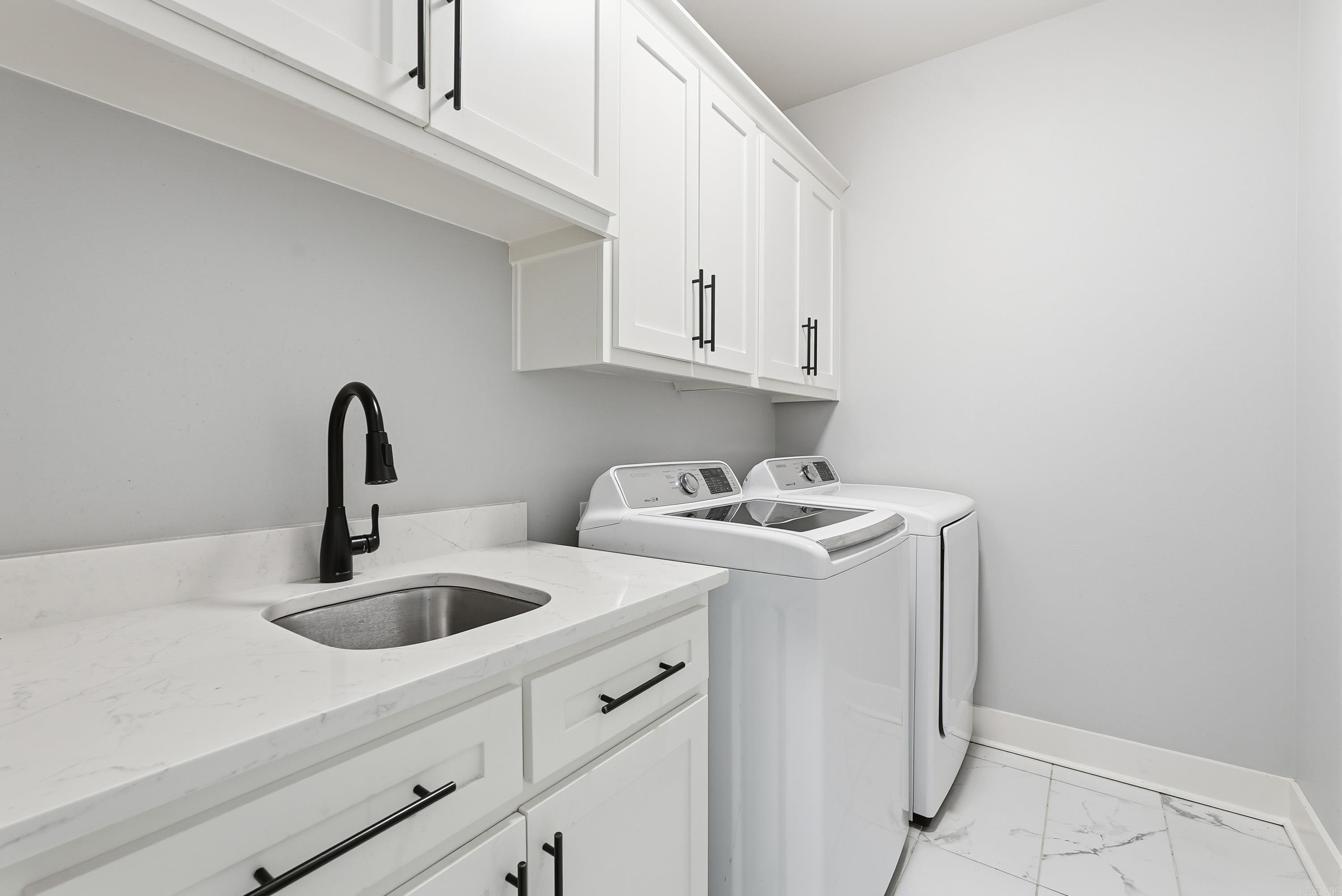 GIBRALTER HGTS - Residential