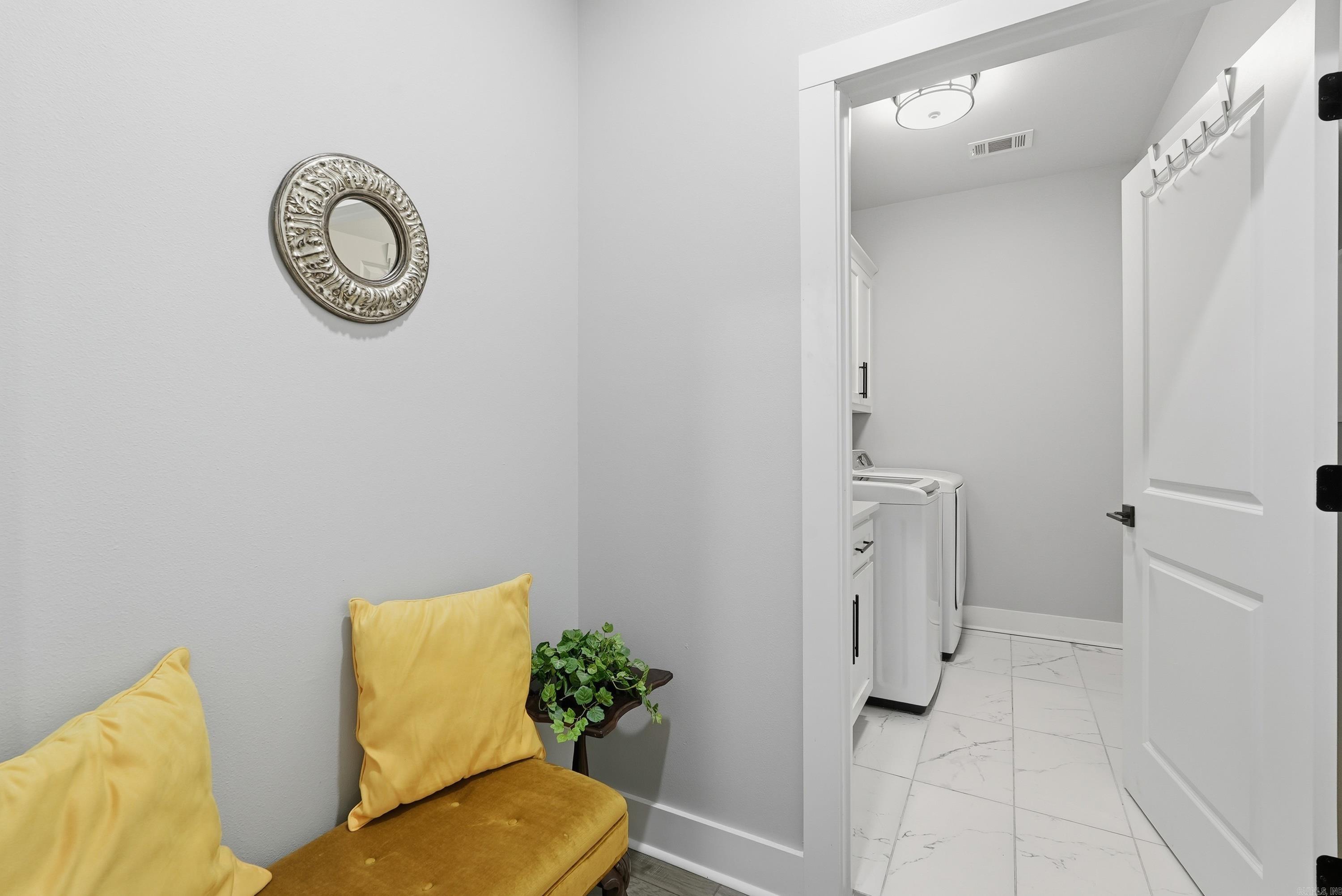 GIBRALTER HGTS - Residential