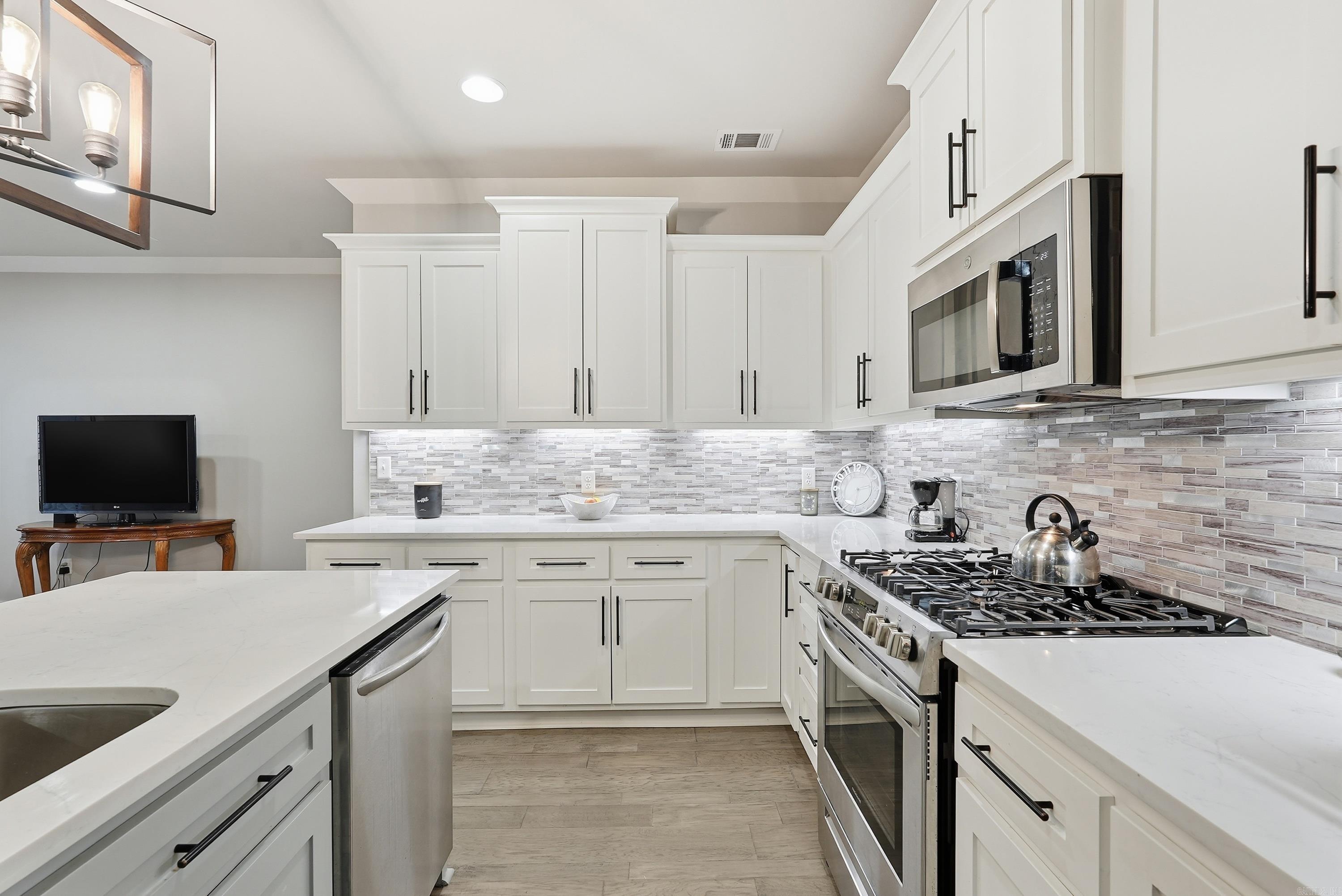 GIBRALTER HGTS - Residential