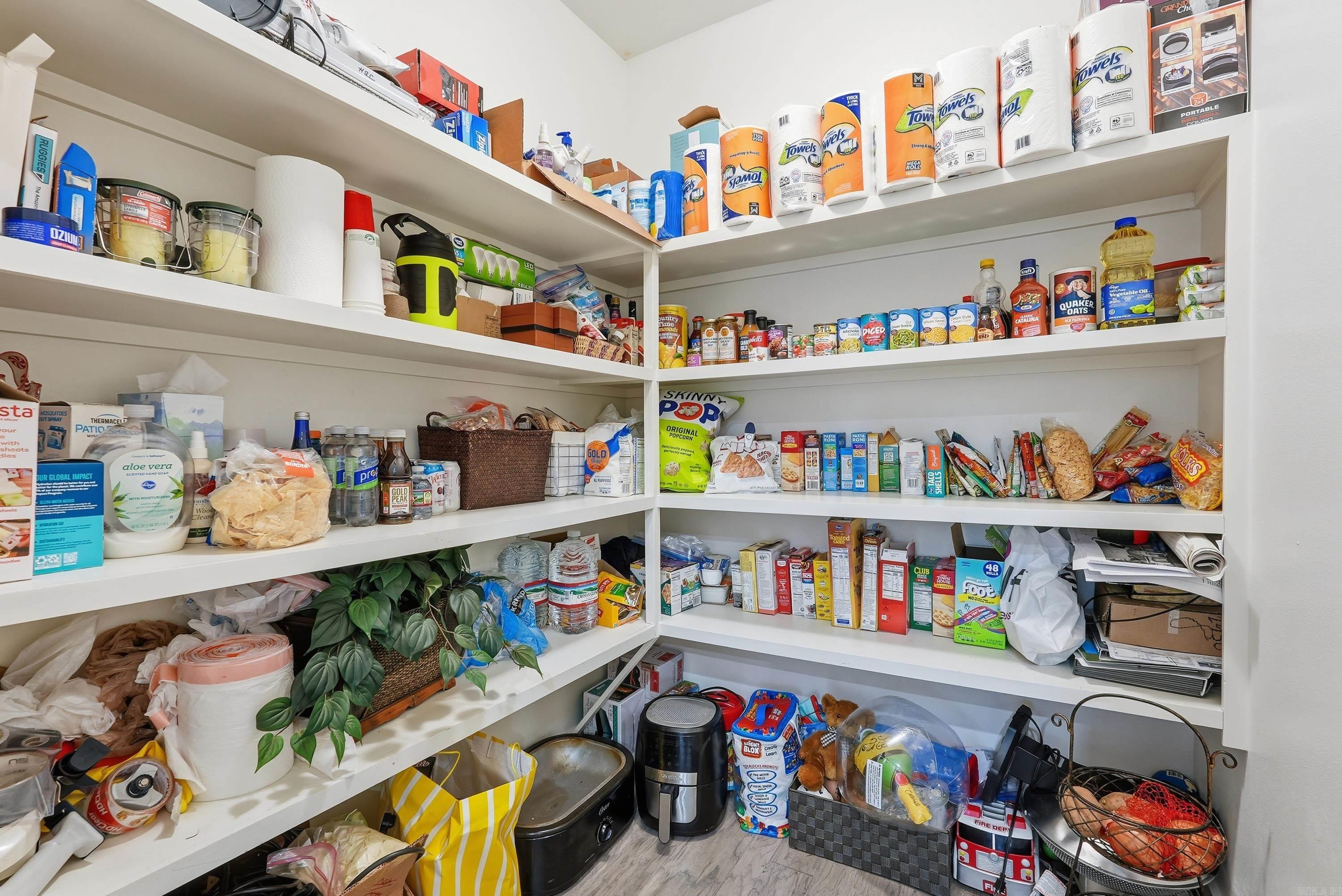 GIBRALTER HGTS - Residential