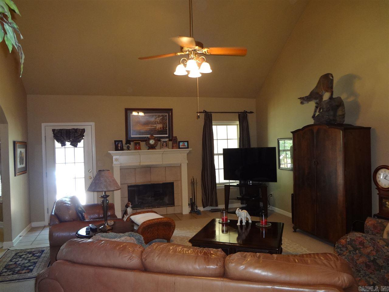 CHENAL VALLEY DUQUESNE COMMUNITY - Residential