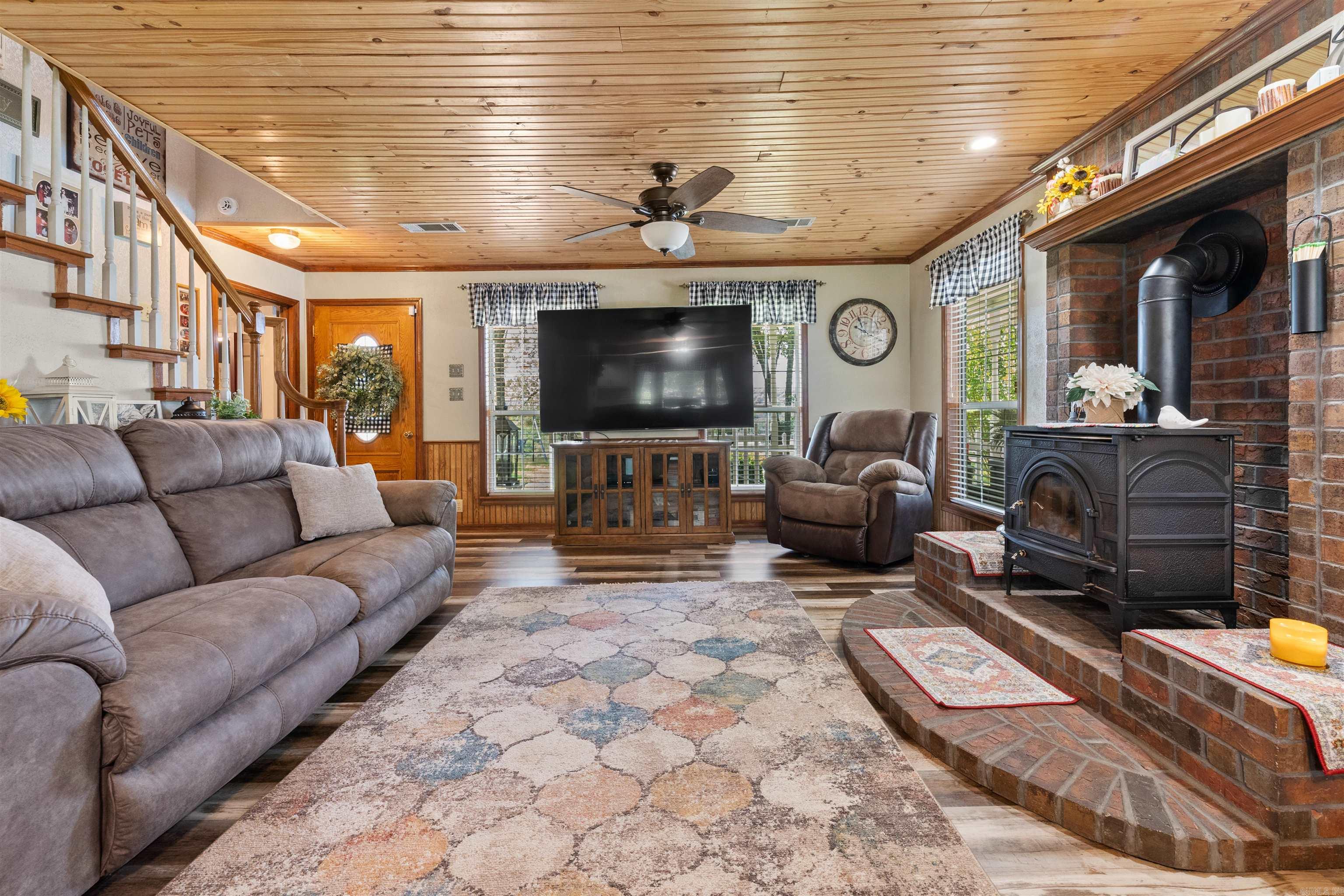 Metes & Bounds - Farm