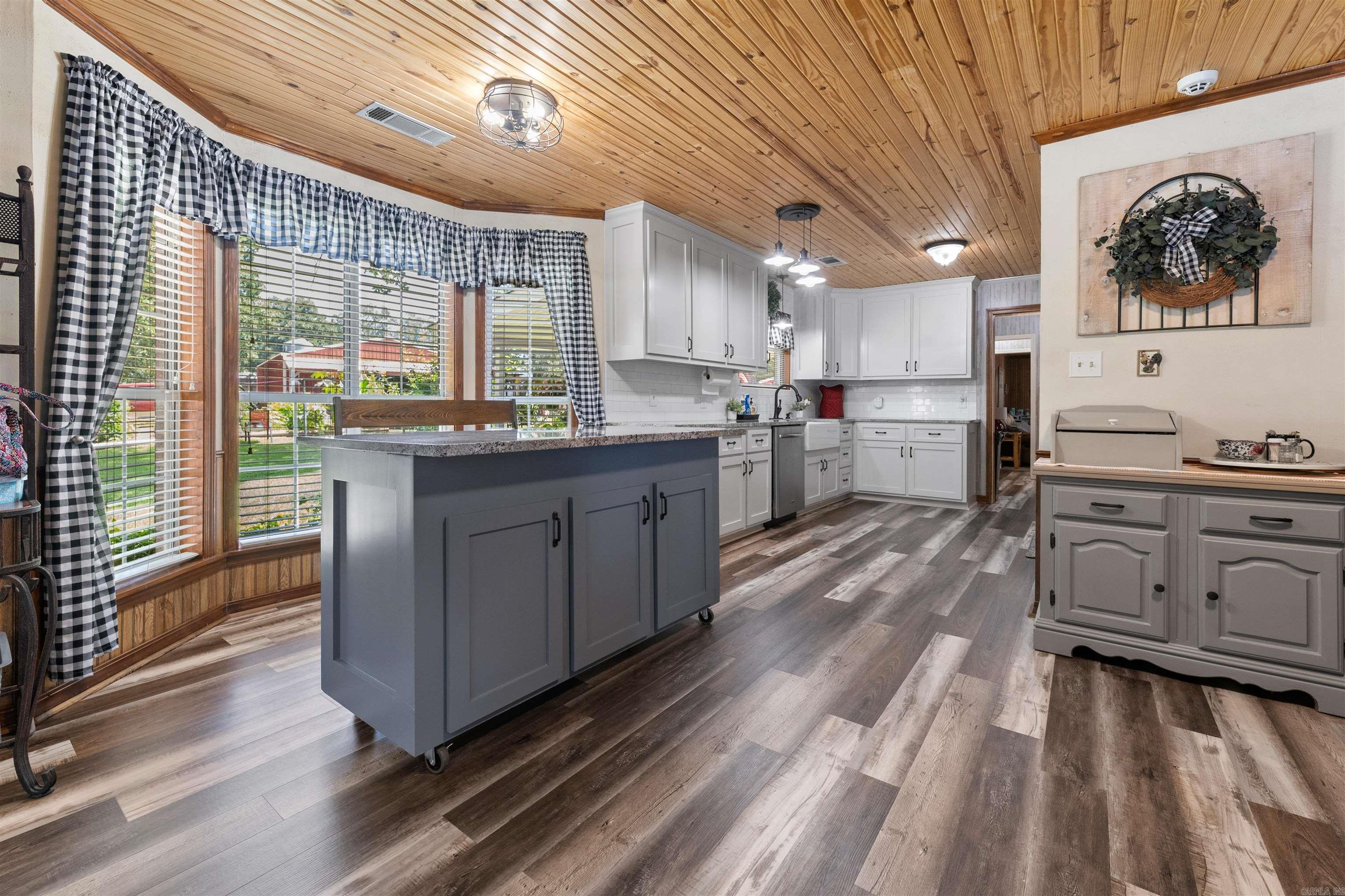 Metes & Bounds - Farm