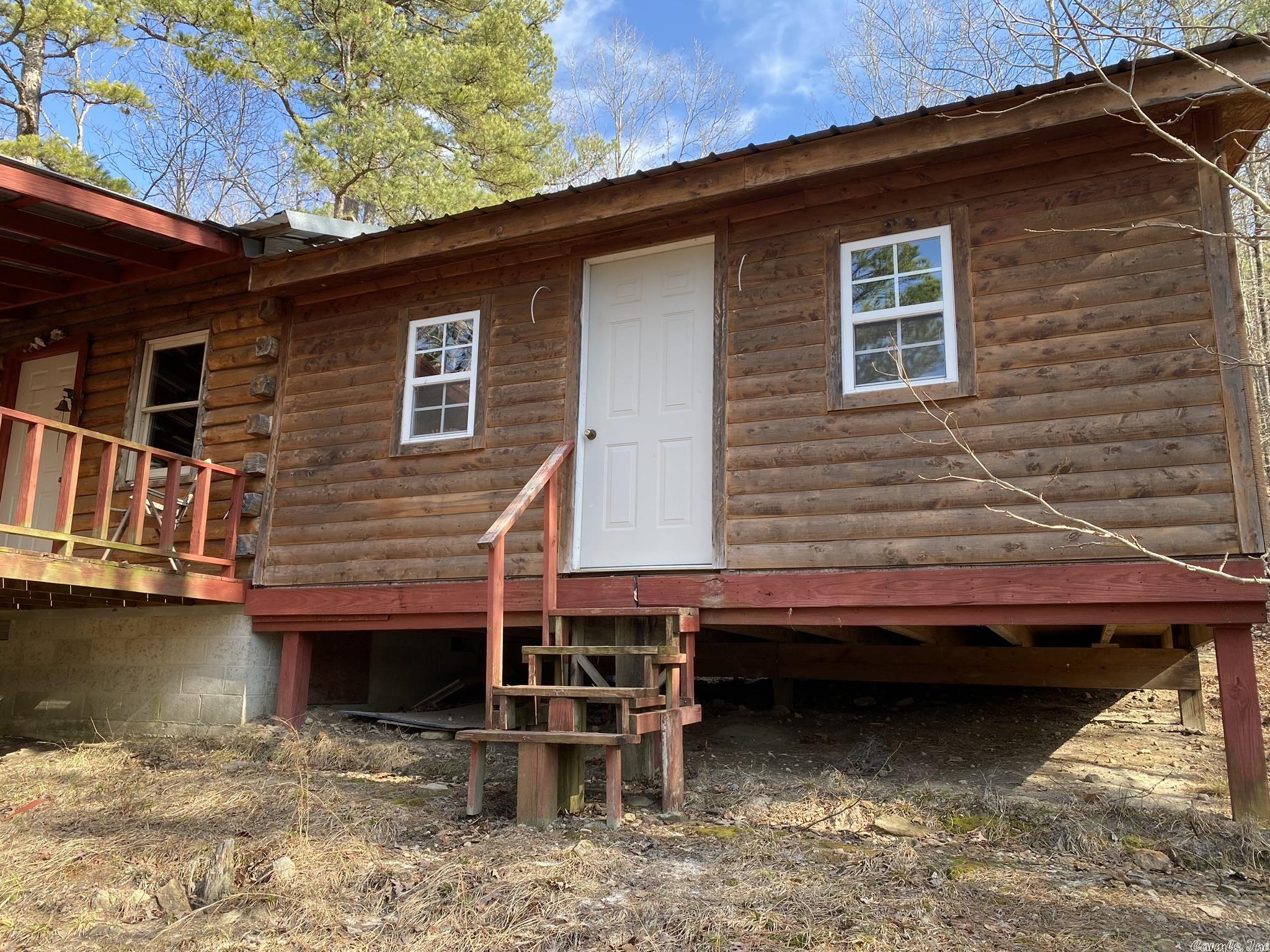 Metes & Bounds - Land