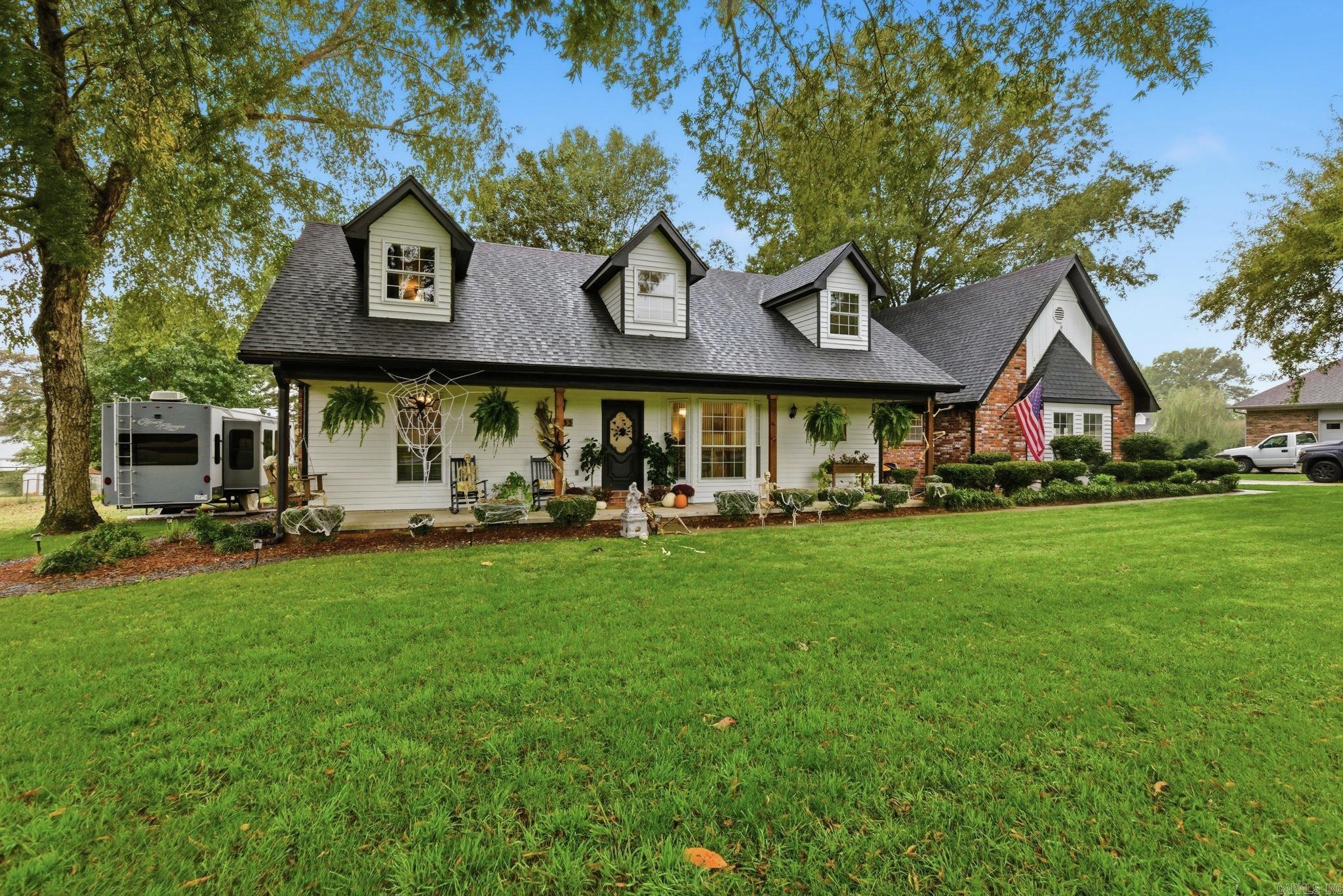 COUNTRY WEST - Residential