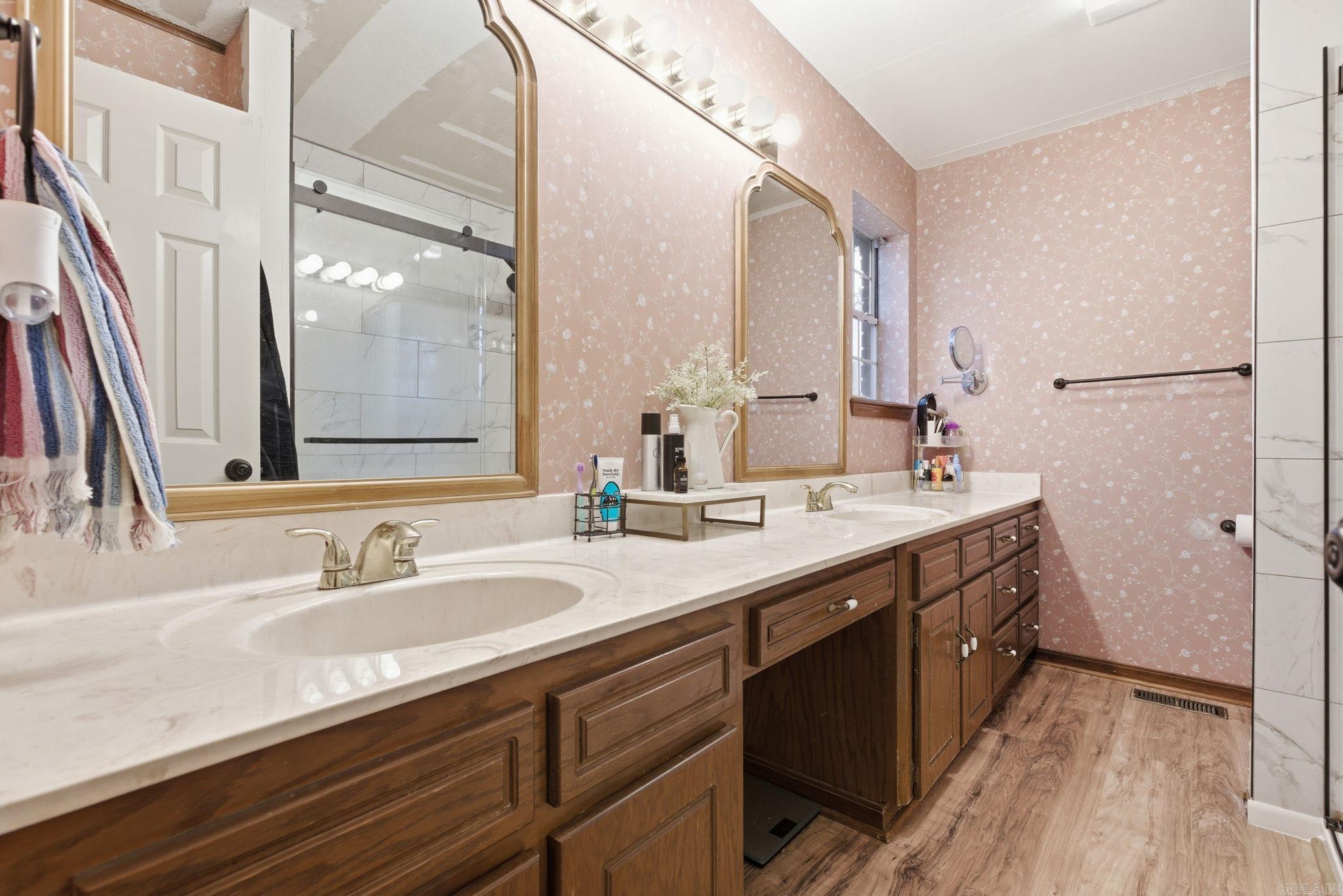 COUNTRY WEST - Residential