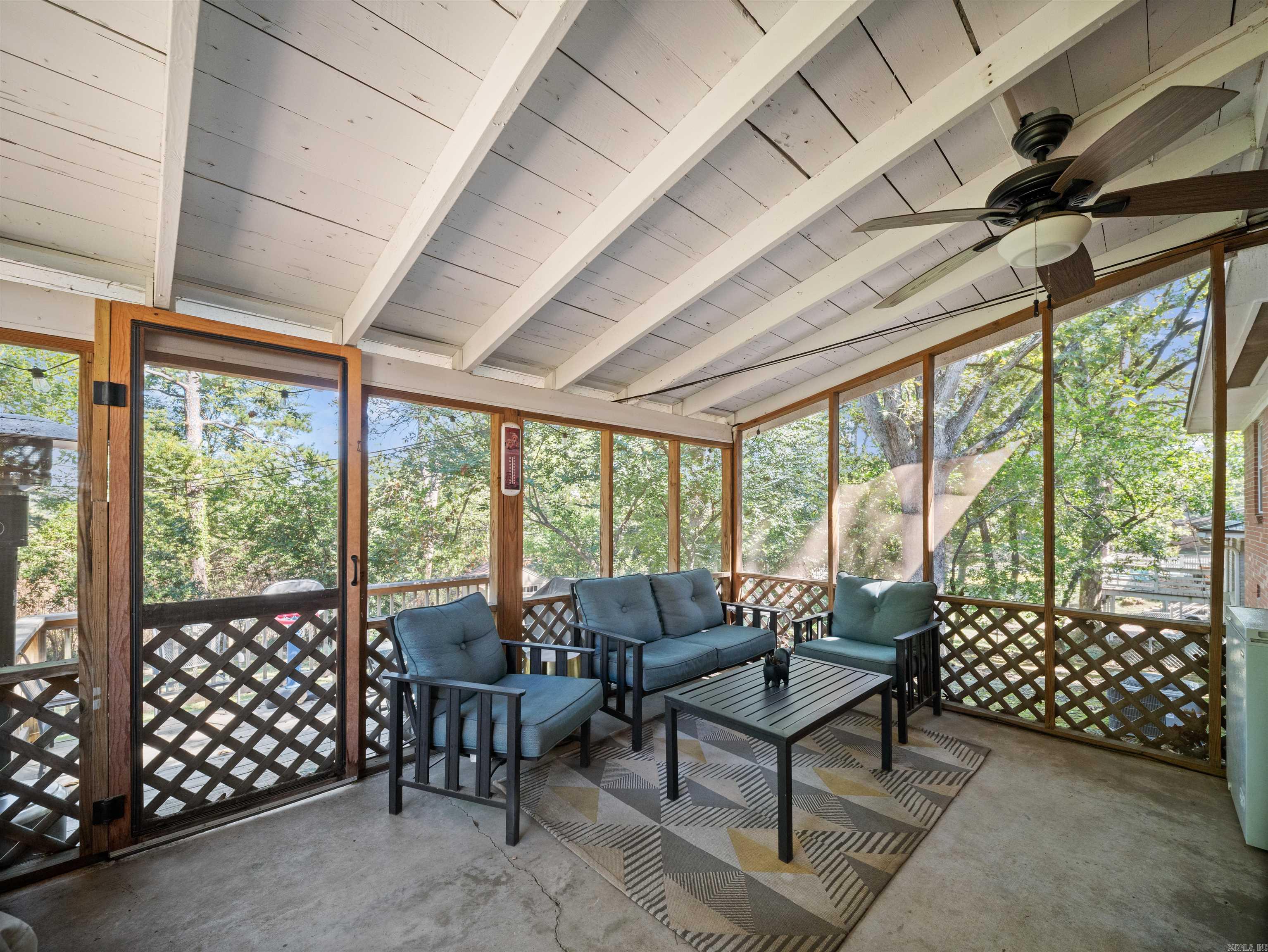 BELLEVUE - Residential