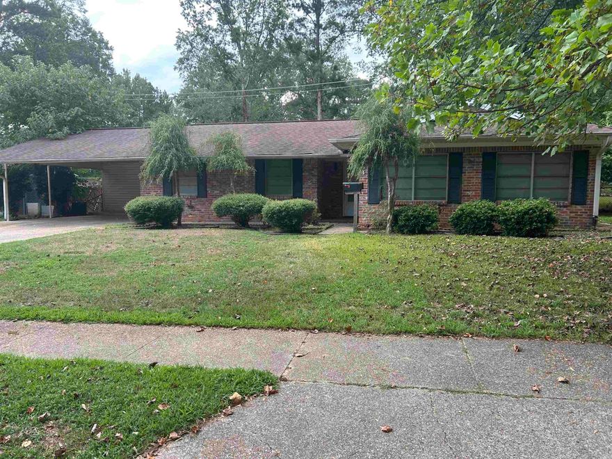 This home has remodeled. New kitchen appliances, new kitchen, bathroom and laundry flooring, new bathroom vanities, freshly painted, new back door and new front door, new ceiling fans in all rooms.