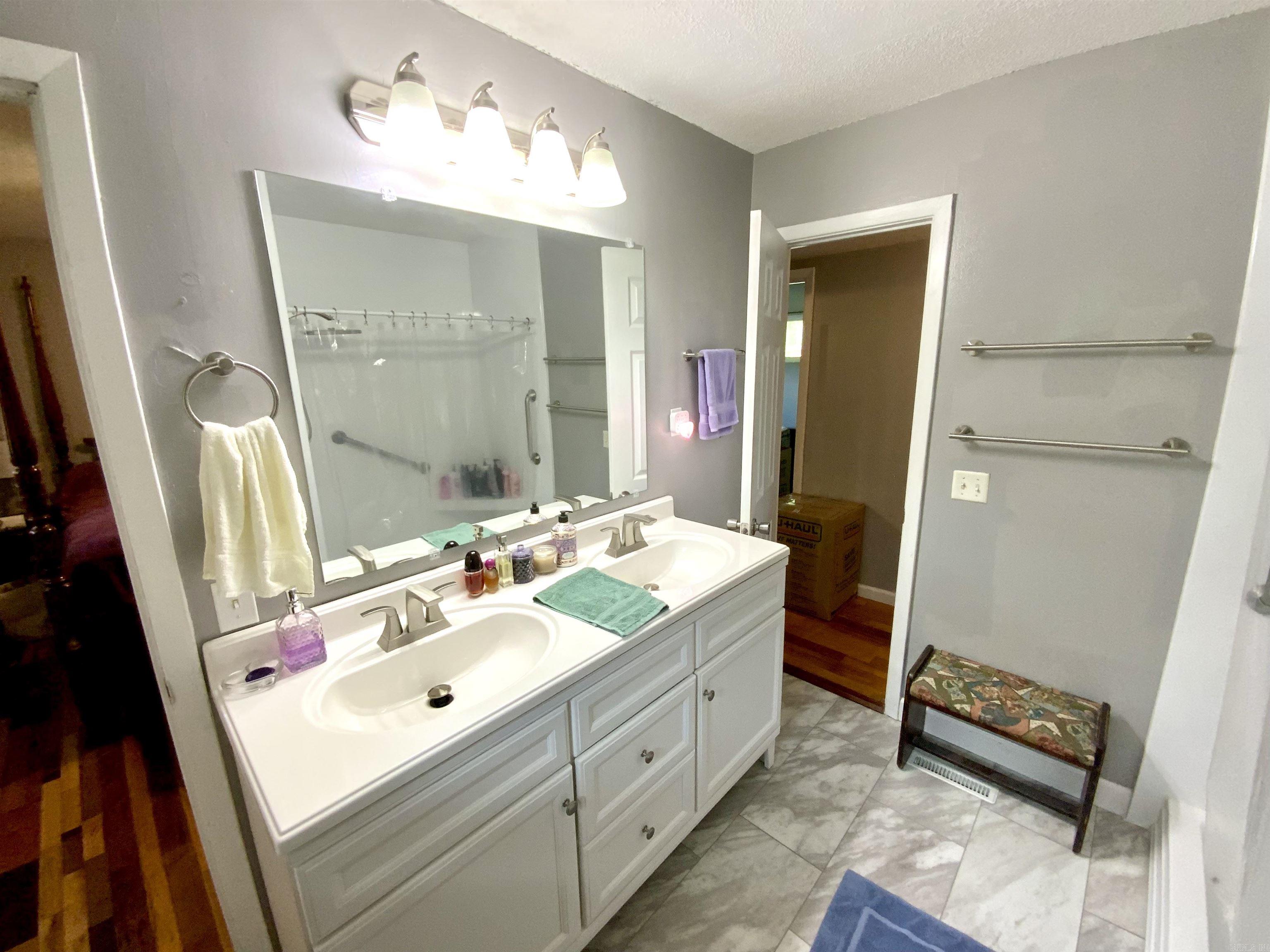 CRAPPIE COVE - Residential