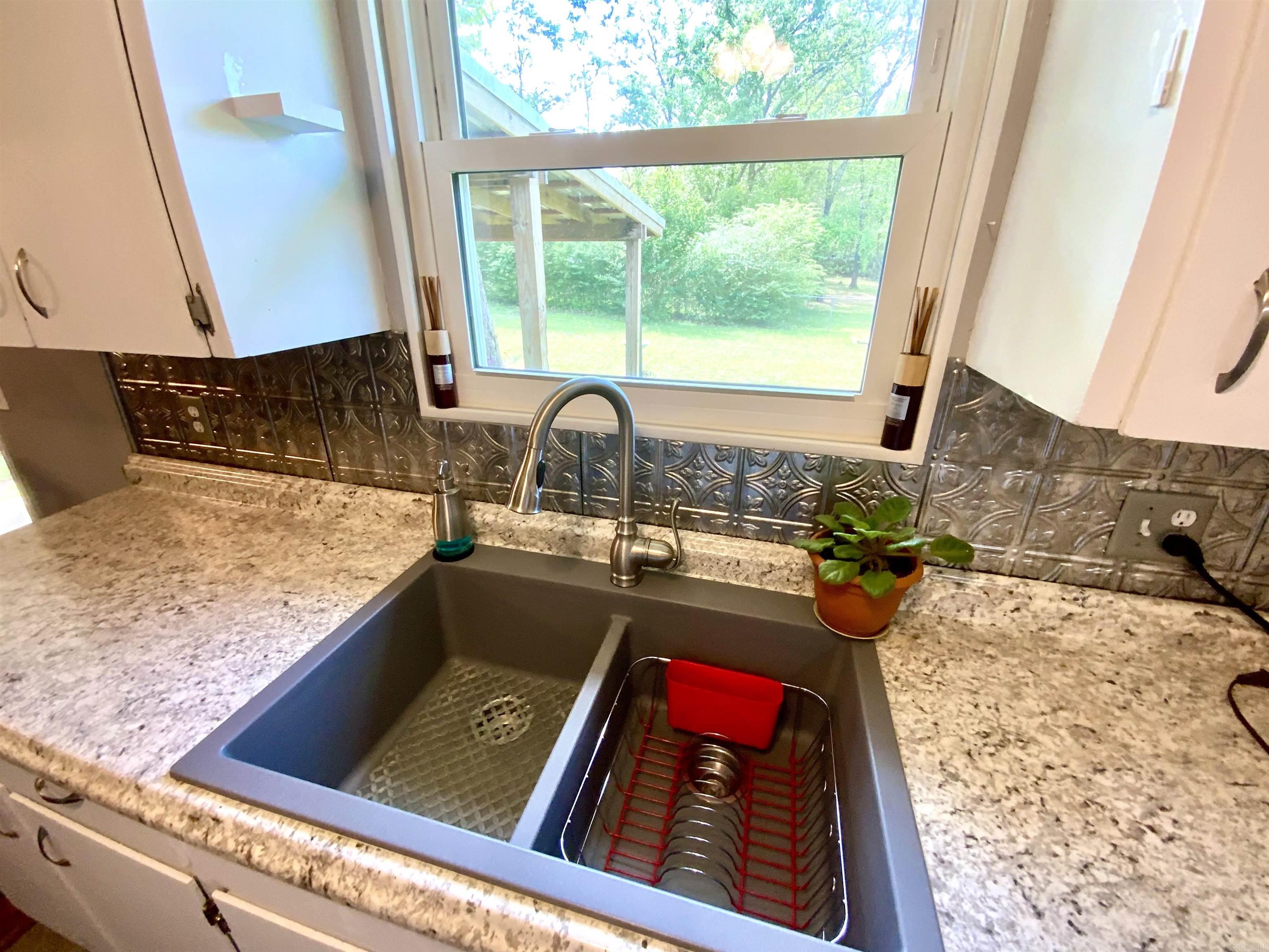 CRAPPIE COVE - Residential