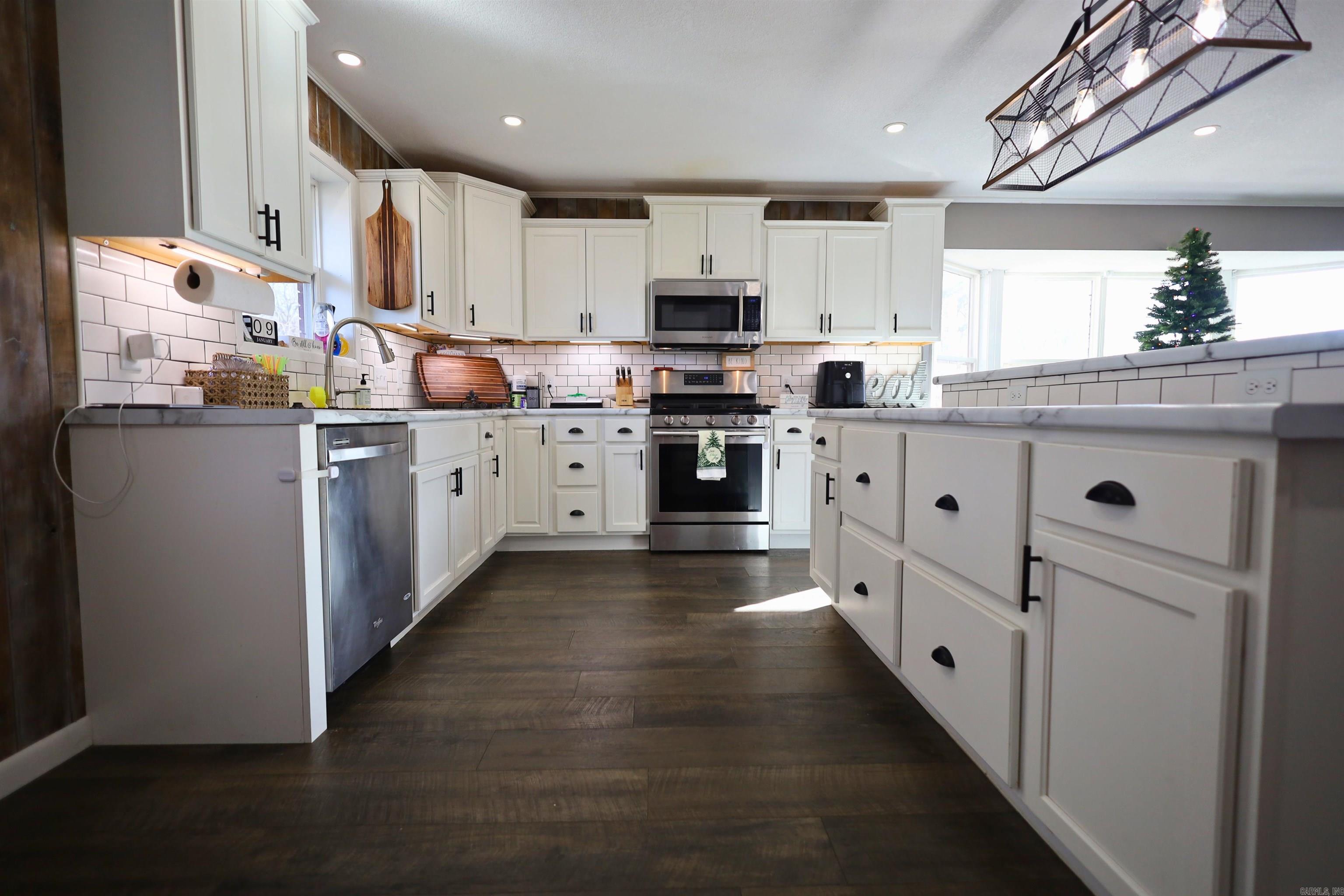 MANATT 2ND - Residential