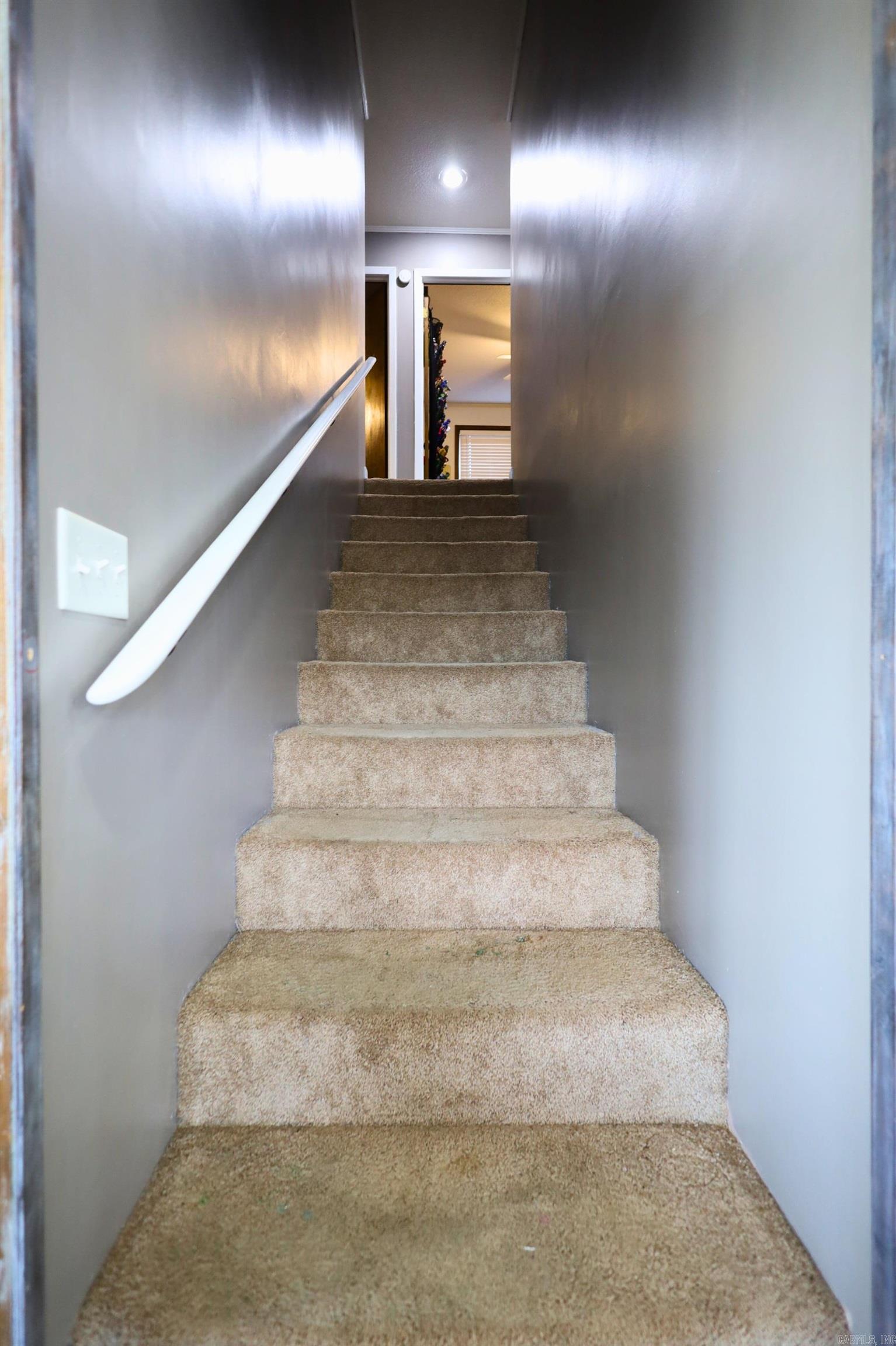 MANATT 2ND - Residential