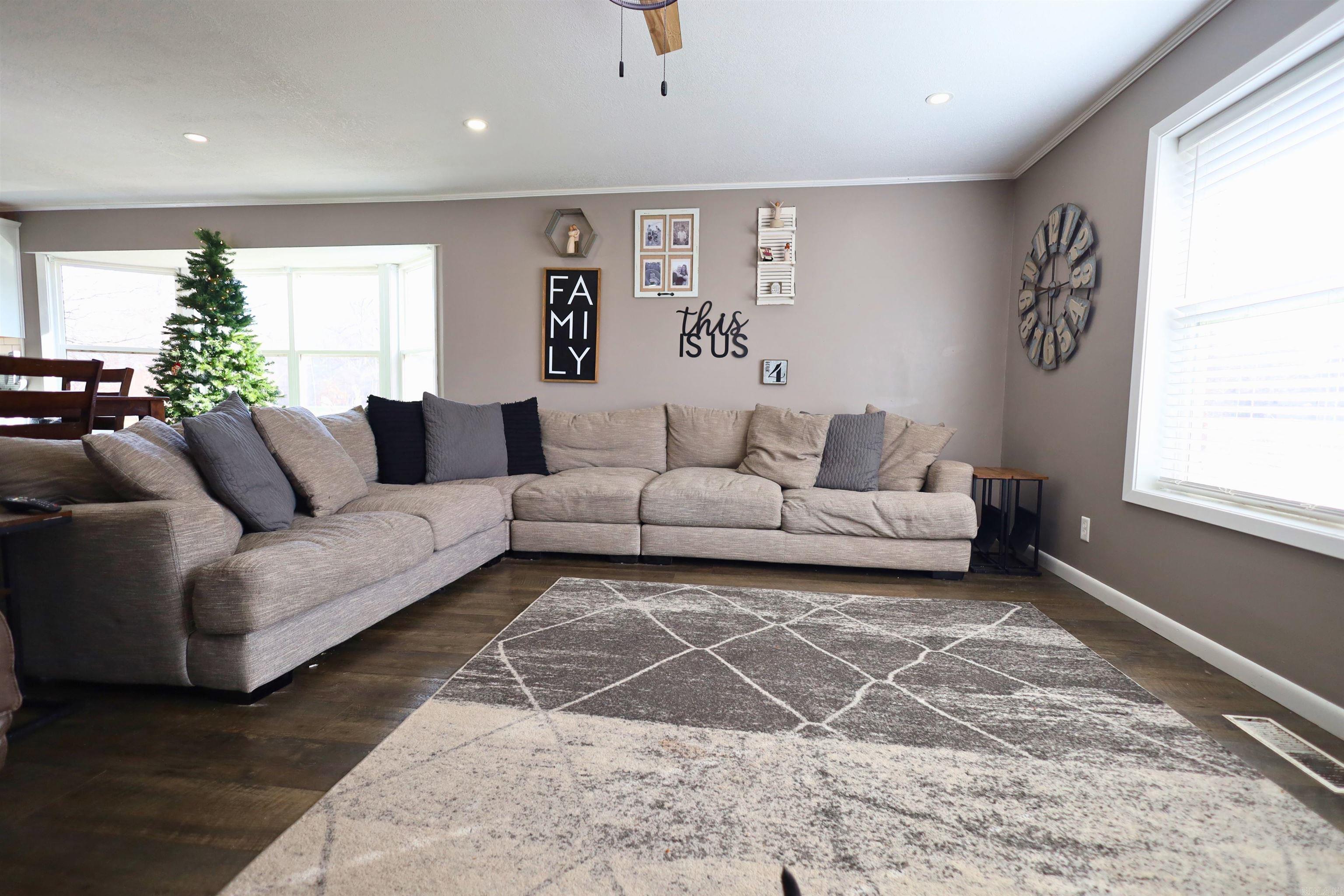 MANATT 2ND - Residential